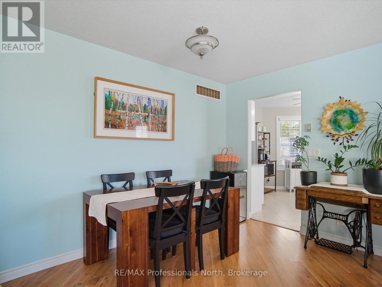 17 Keall Crescent, Bracebridge, Ontario  P1L 1Y4 - Photo 10 - X12654112