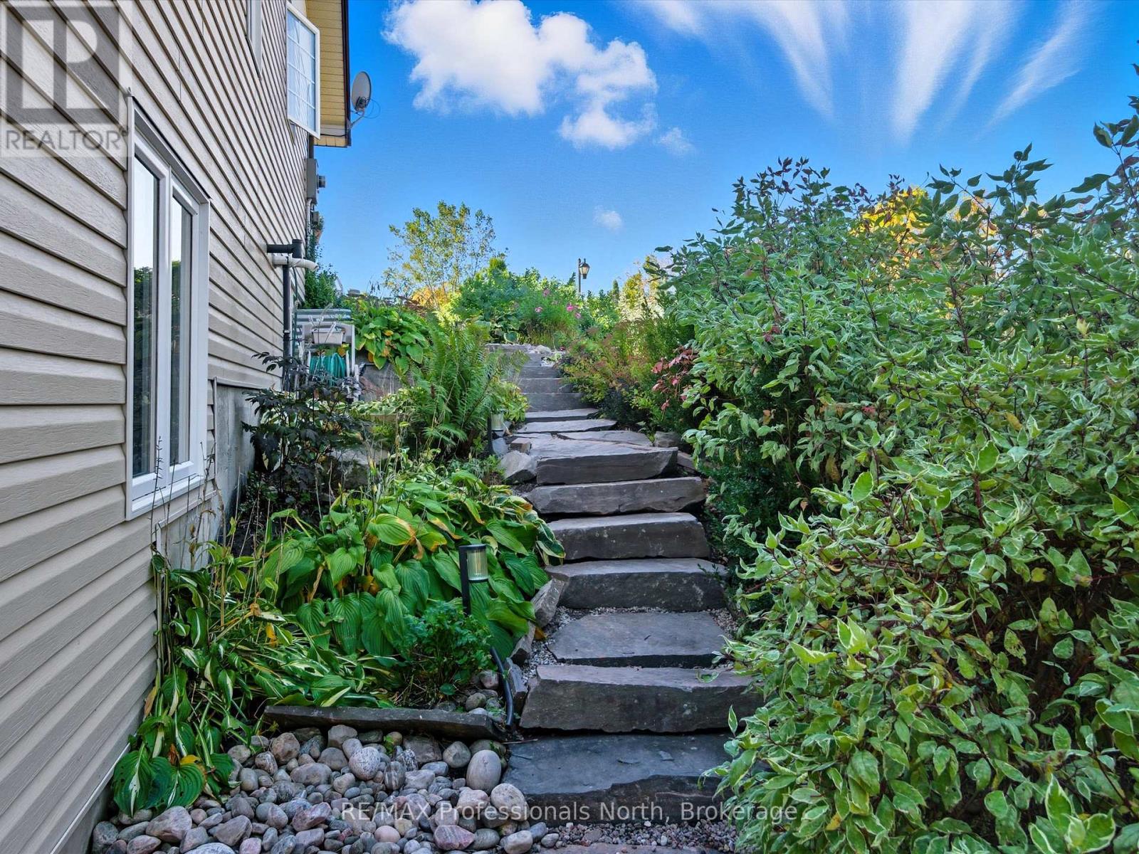 17 Keall Crescent, Bracebridge, Ontario  P1L 1Y4 - Photo 34 - X12654112