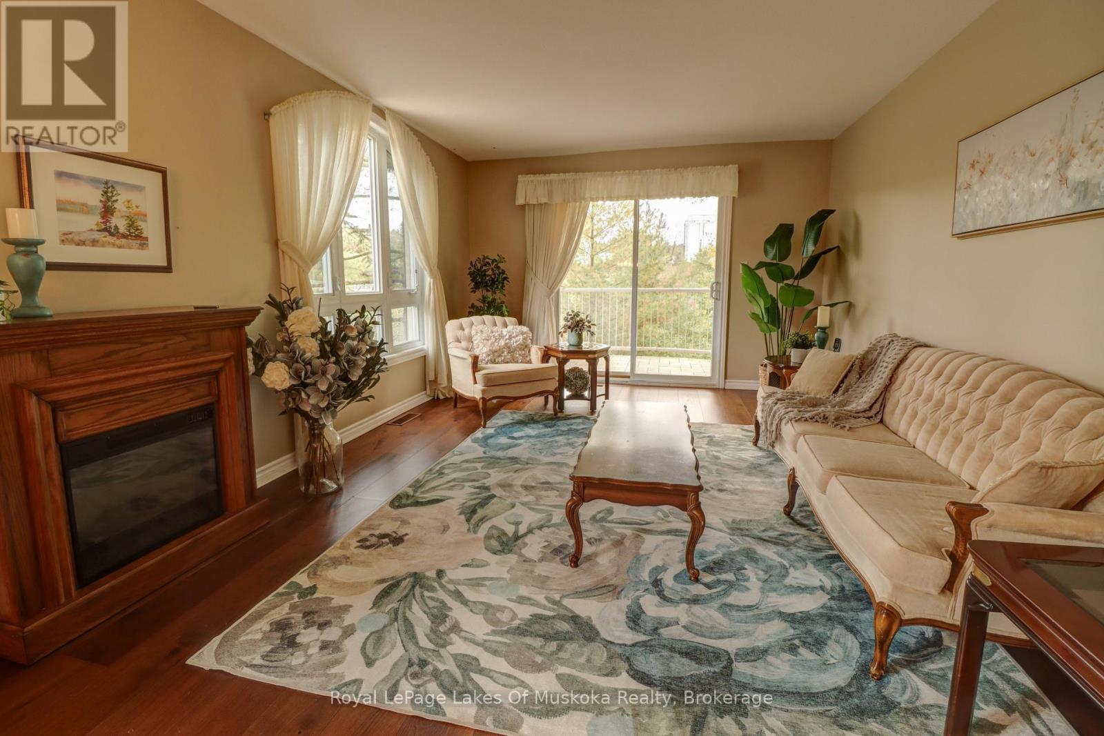 106 - 31 Dairy Lane, Huntsville, Ontario  P1H 2L7 - Photo 11 - X12654418