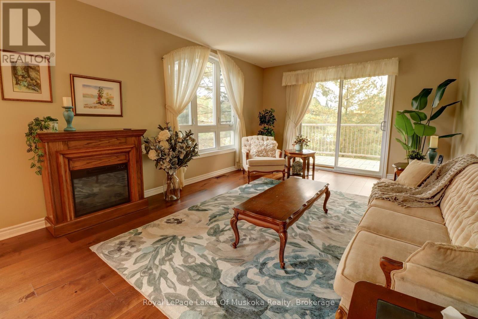 106 - 31 Dairy Lane, Huntsville, Ontario  P1H 2L7 - Photo 6 - X12654418