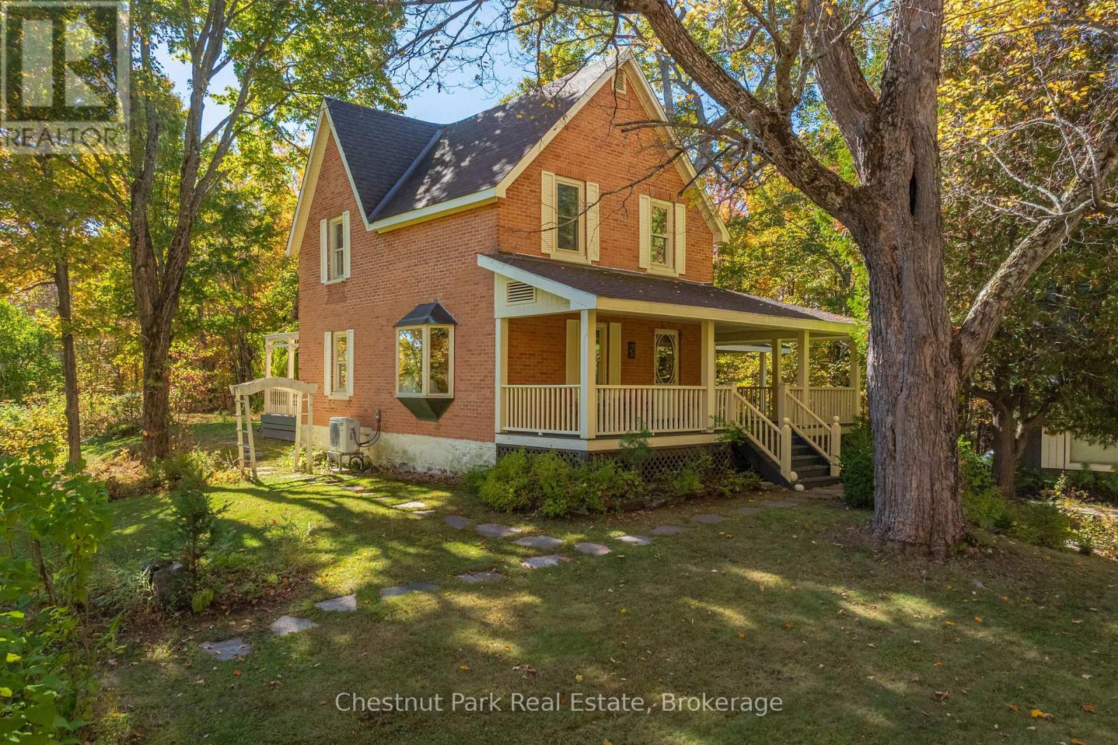 2360 60 Highway, Lake Of Bays, Ontario  P1H 2E5 - Photo 1 - X12654642