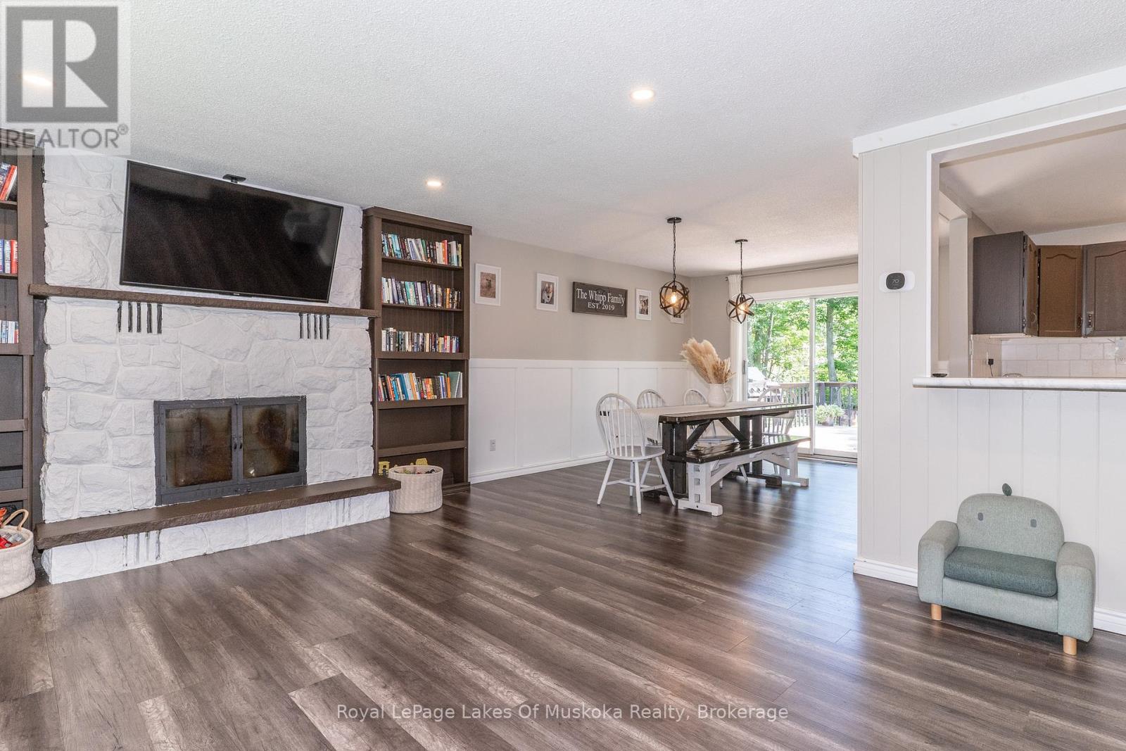 220 Alexander Street, Gravenhurst, Ontario  P1P 1A6 - Photo 7 - X12665794