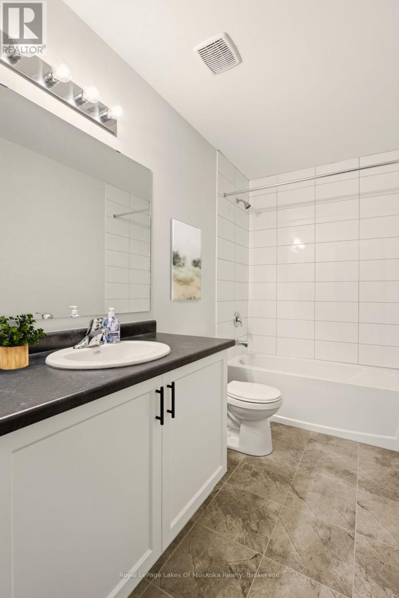 17 Mcconnell Crescent, Bracebridge, Ontario  P1L 0N7 - Photo 14 - X12668642