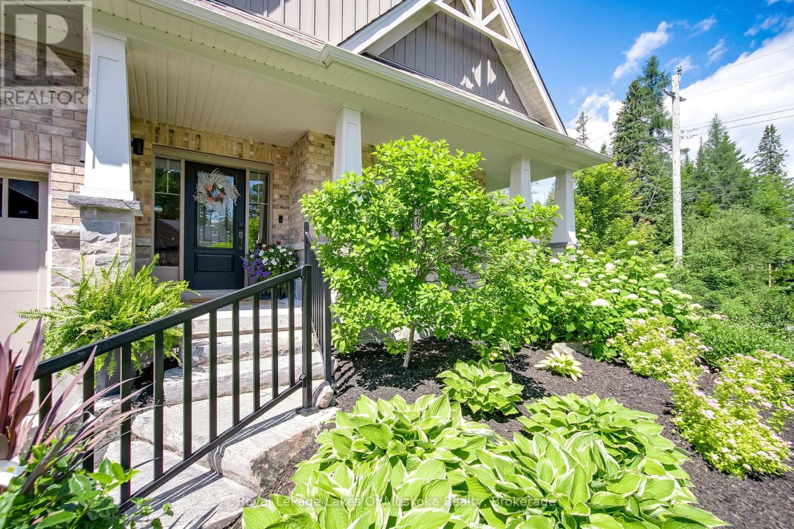 75 Selkirk Drive, Huntsville, Ontario  P1H 0C6 - Photo 8 - X12671074