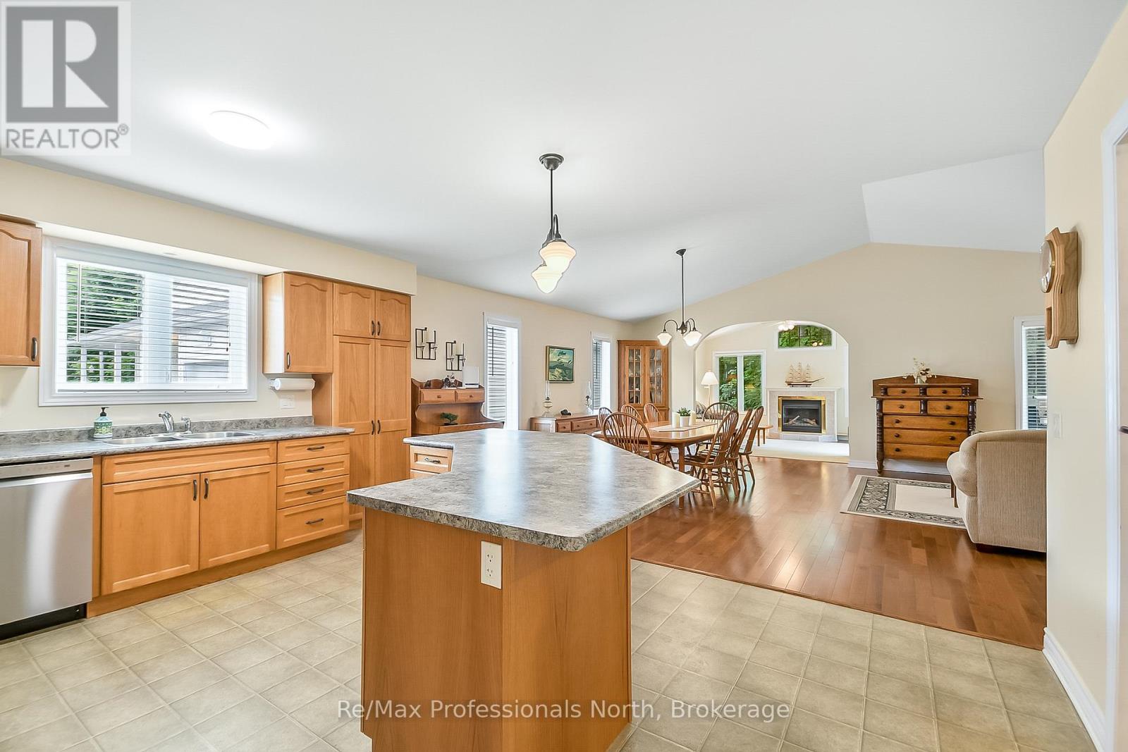 136 Hedgewood Lane, Gravenhurst, Ontario  P1P 1Z4 - Photo 7 - X12672010