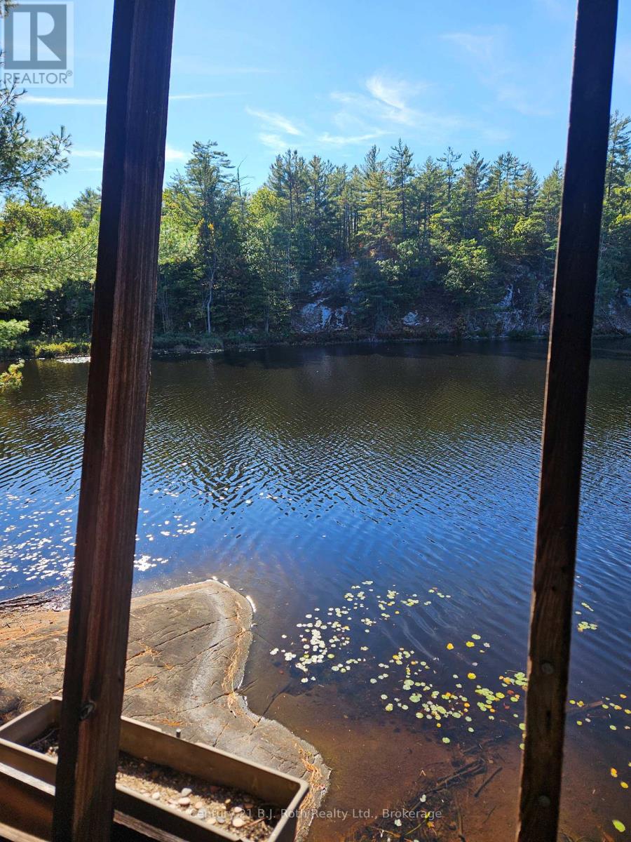 1112 Sam Cook Road, Gravenhurst, Ontario  P1P 1R3 - Photo 7 - X12672910