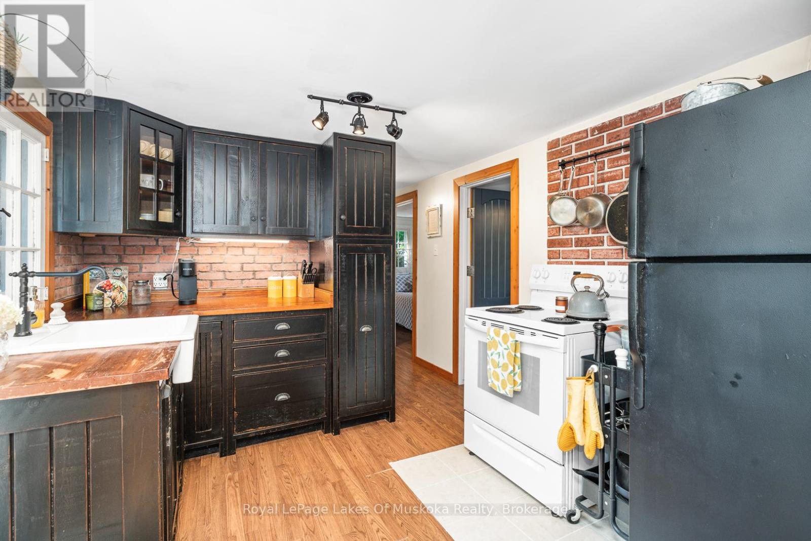 3921 Ravenscliffe Road, Huntsville, Ontario  P1H 2J2 - Photo 13 - X12673216