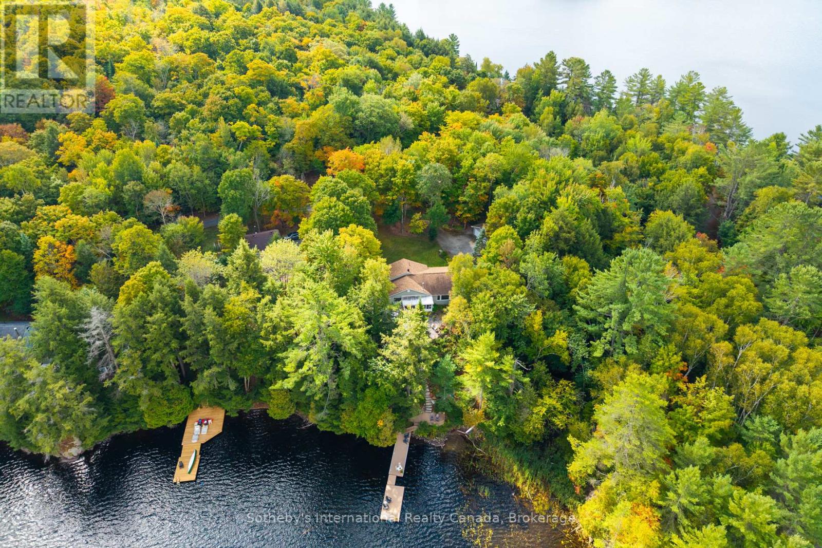 20 Fish Rock Road, Huntsville, Ontario  P1H 2N5 - Photo 1 - X12674718