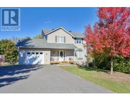 6 LANKIN AVENUE, Bracebridge, Ontario