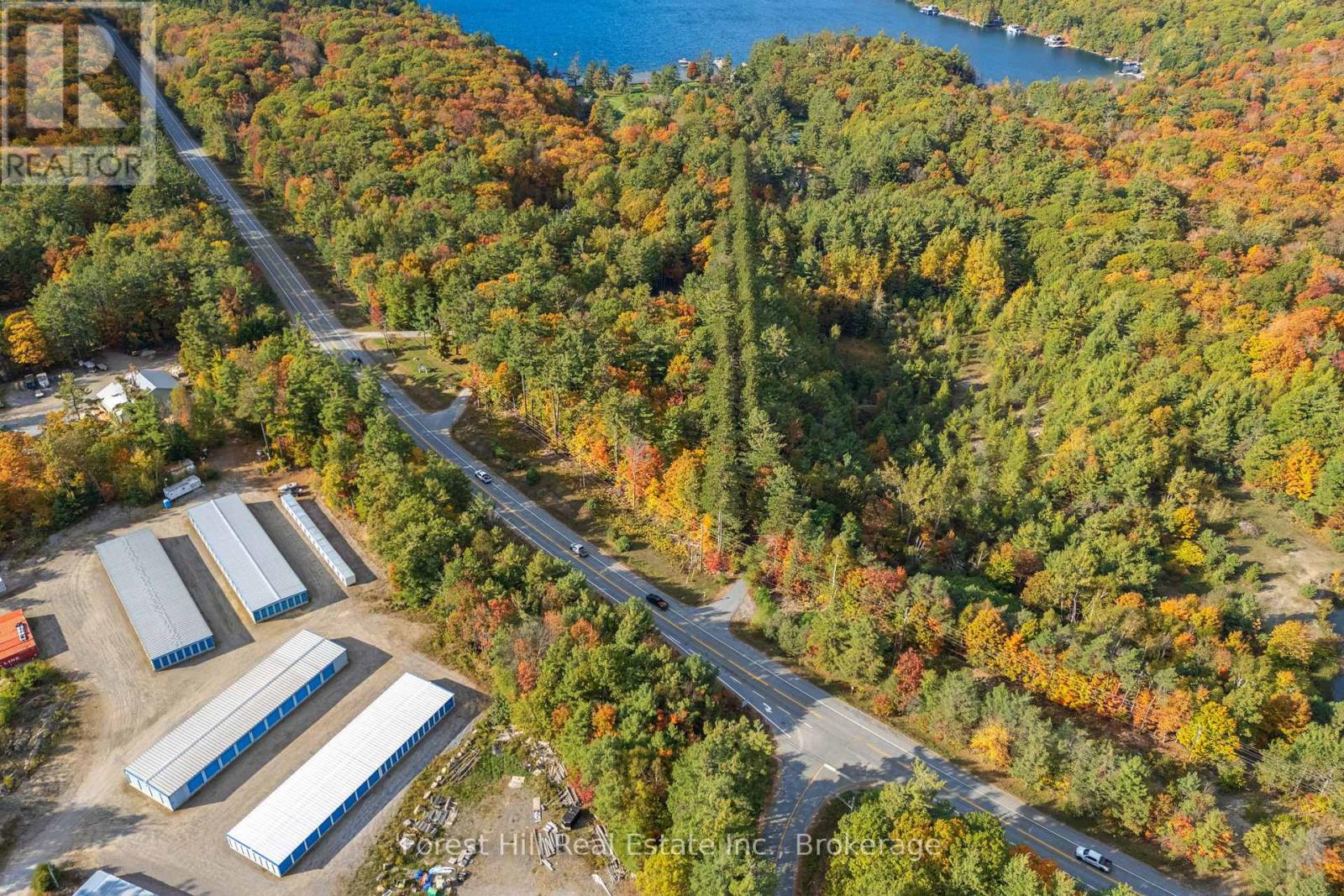 3864 Highway 118 W, Muskoka Lakes, Ontario  P0B 1J0 - Photo 2 - X12677892