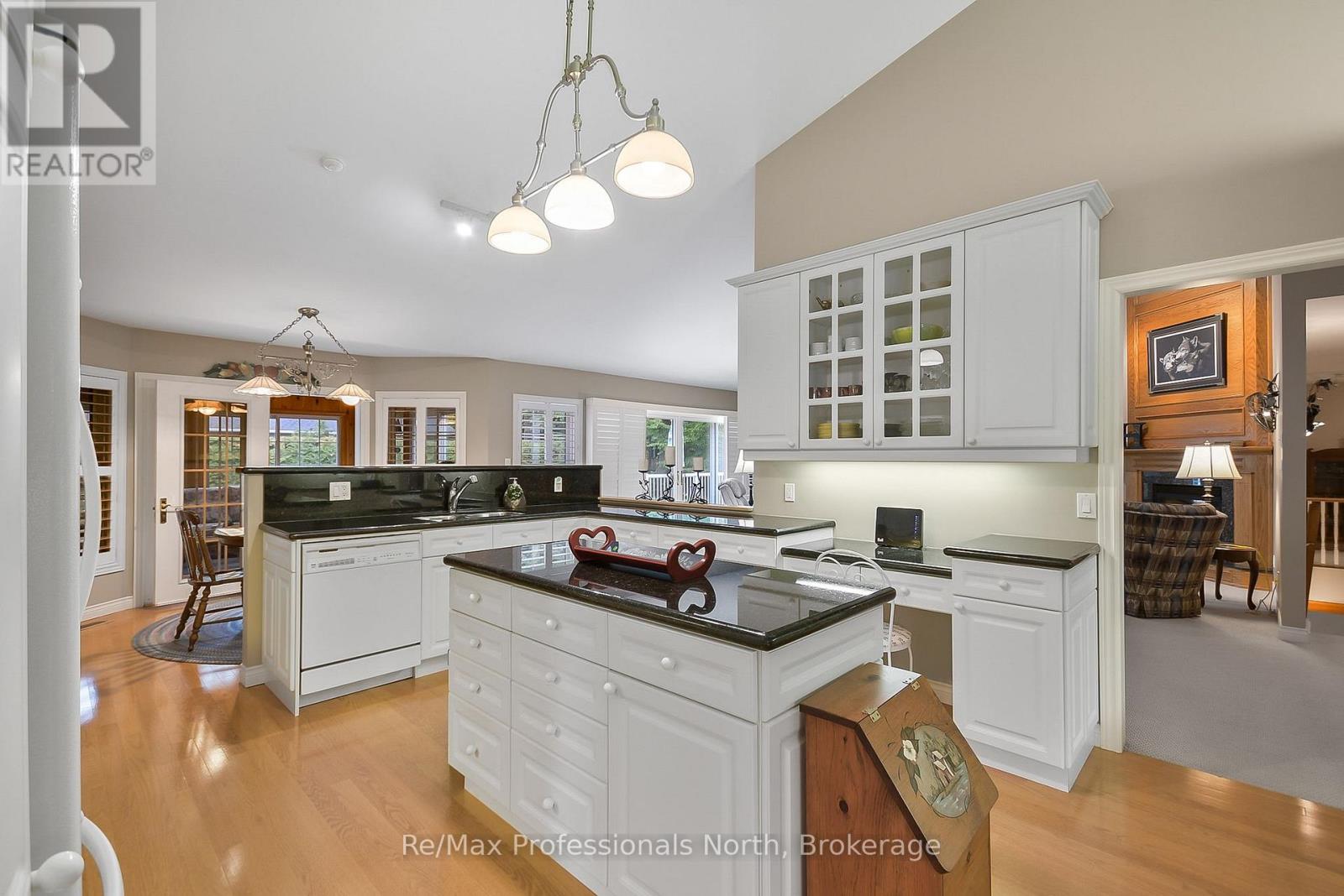 160 Tiffany Trail, Gravenhurst, Ontario  P1P 1A6 - Photo 7 - X12679624