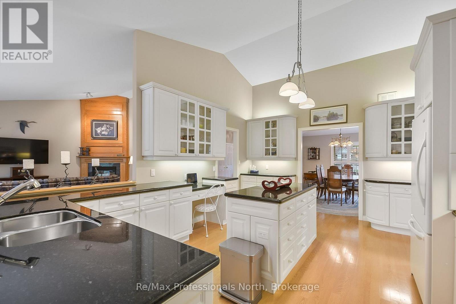 160 Tiffany Trail, Gravenhurst, Ontario  P1P 1A6 - Photo 9 - X12679624