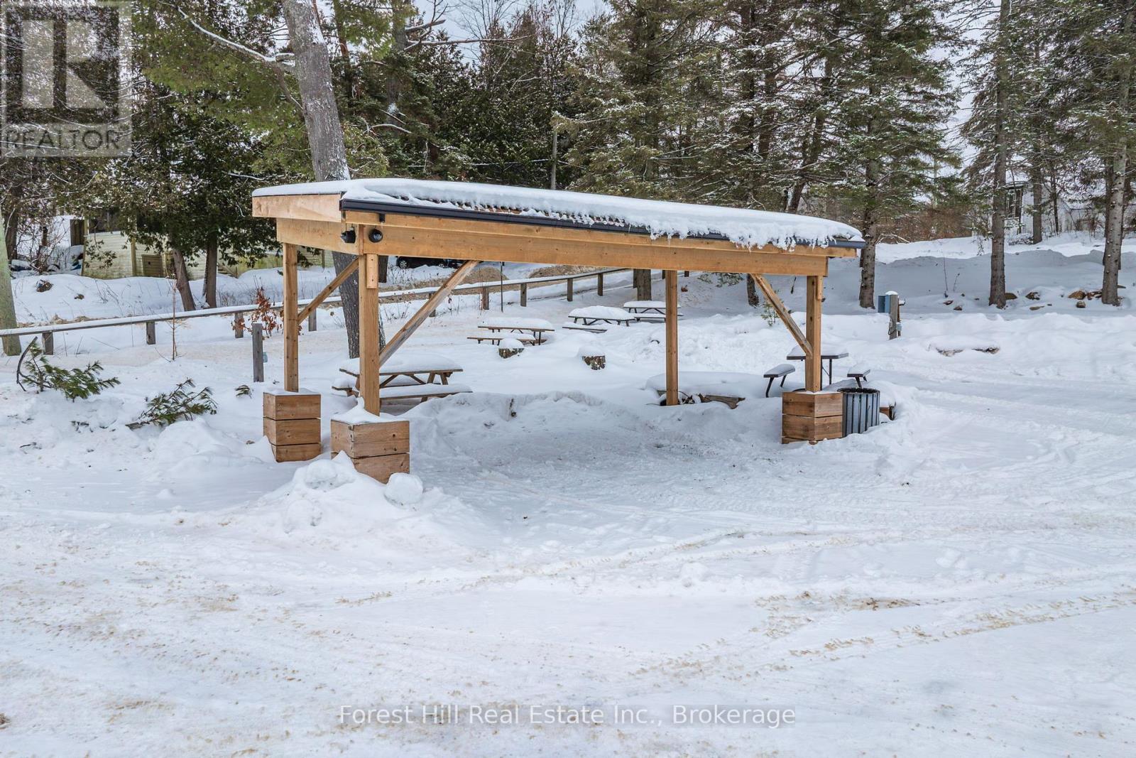 1092 Main Street, Lake Of Bays, Ontario  P0B 1A0 - Photo 20 - X12681198