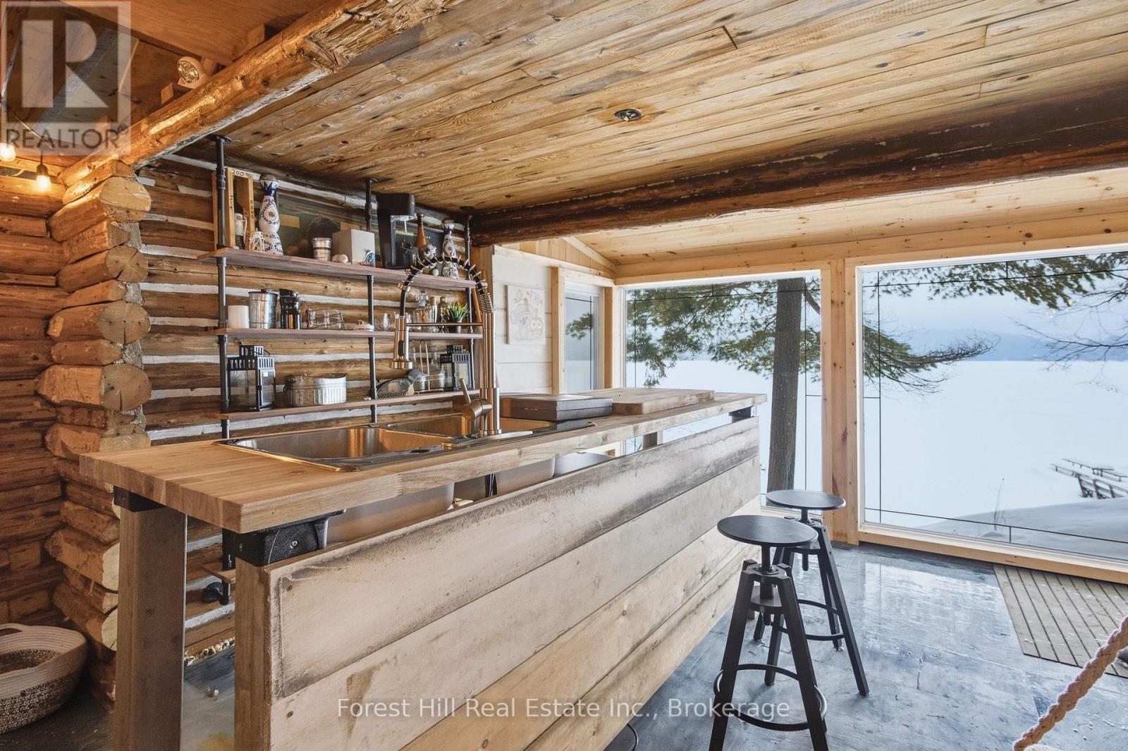 1092 Main Street, Lake Of Bays, Ontario  P0B 1A0 - Photo 27 - X12681198