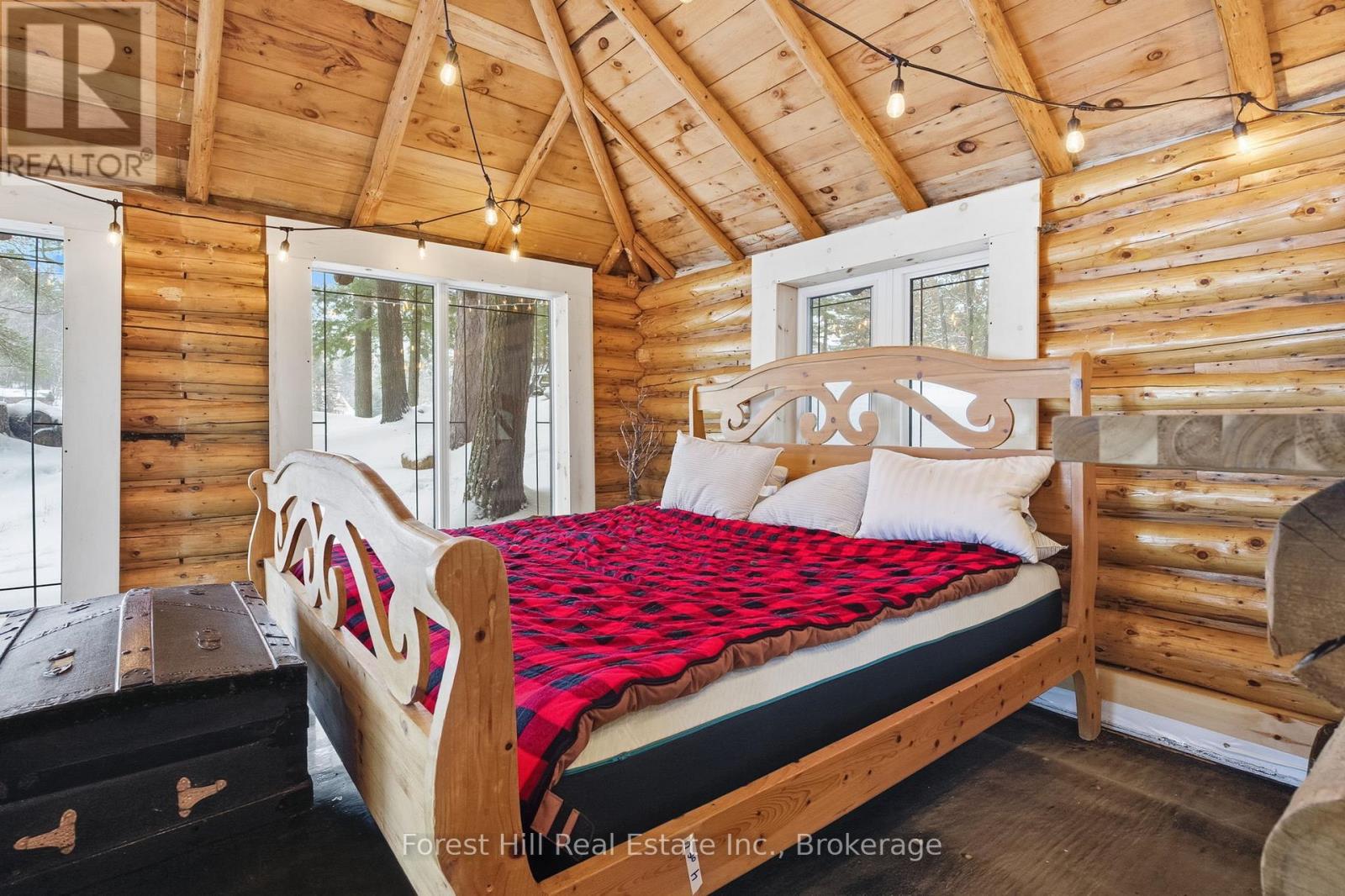 1092 Main Street, Lake Of Bays, Ontario  P0B 1A0 - Photo 29 - X12681198