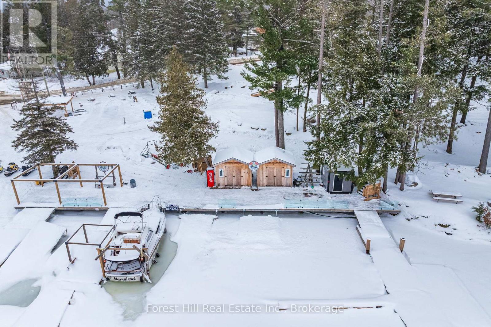 1092 Main Street, Lake Of Bays, Ontario  P0B 1A0 - Photo 41 - X12681198