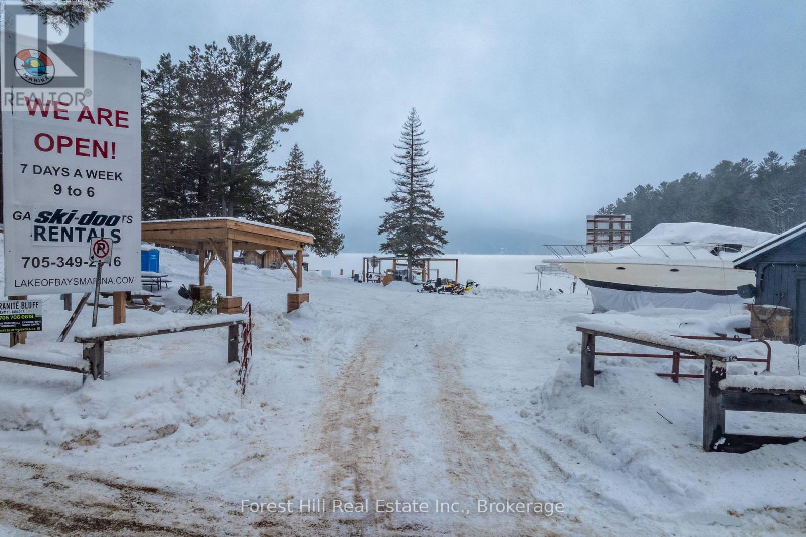 1092 Main Street, Lake Of Bays, Ontario  P0B 1A0 - Photo 45 - X12681198