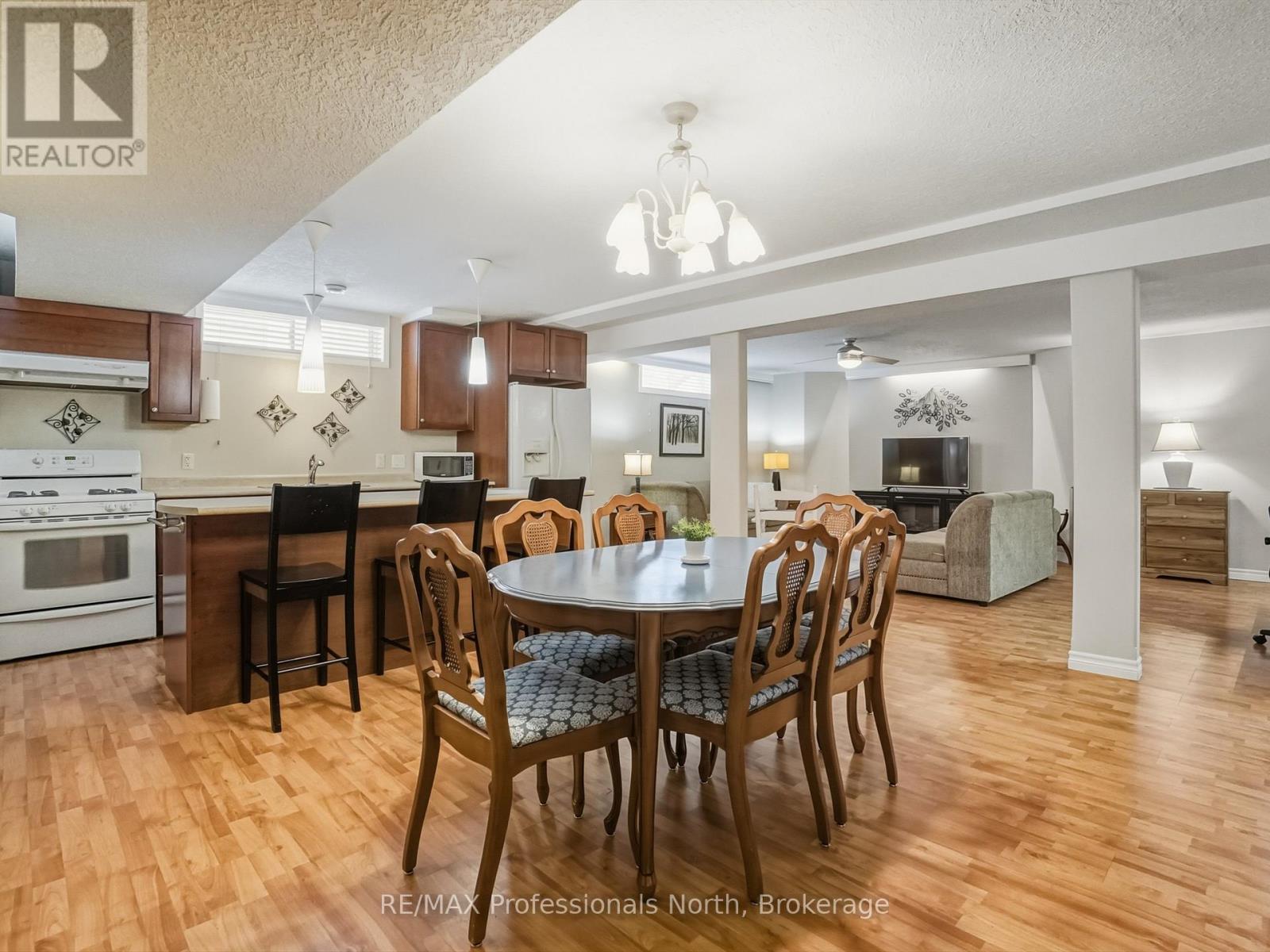 77 Ewing Street, Bracebridge, Ontario  P1L 2H7 - Photo 26 - X12681994