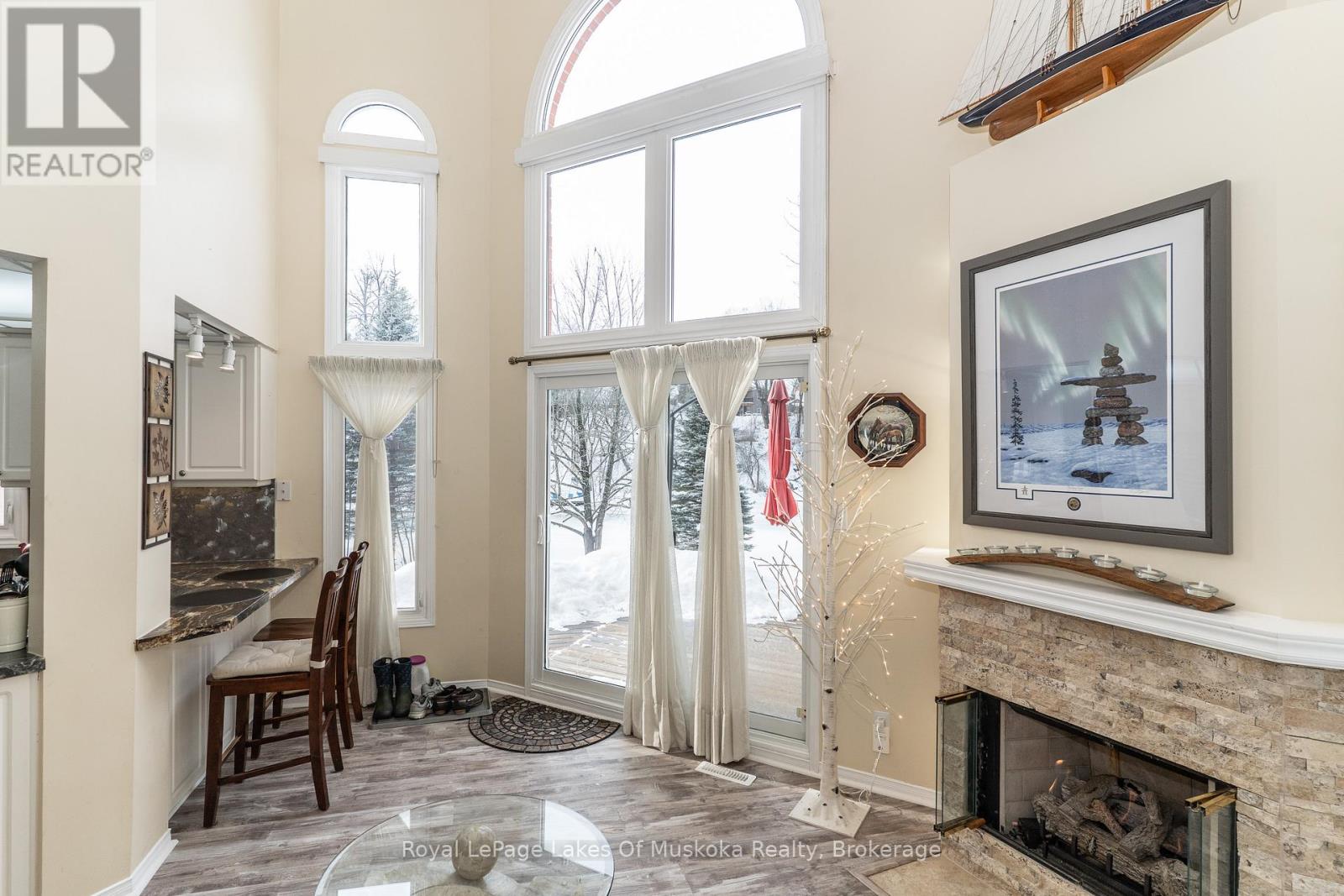 55 Shoreline Drive, Bracebridge, Ontario  P1L 1Z3 - Photo 14 - X12682166