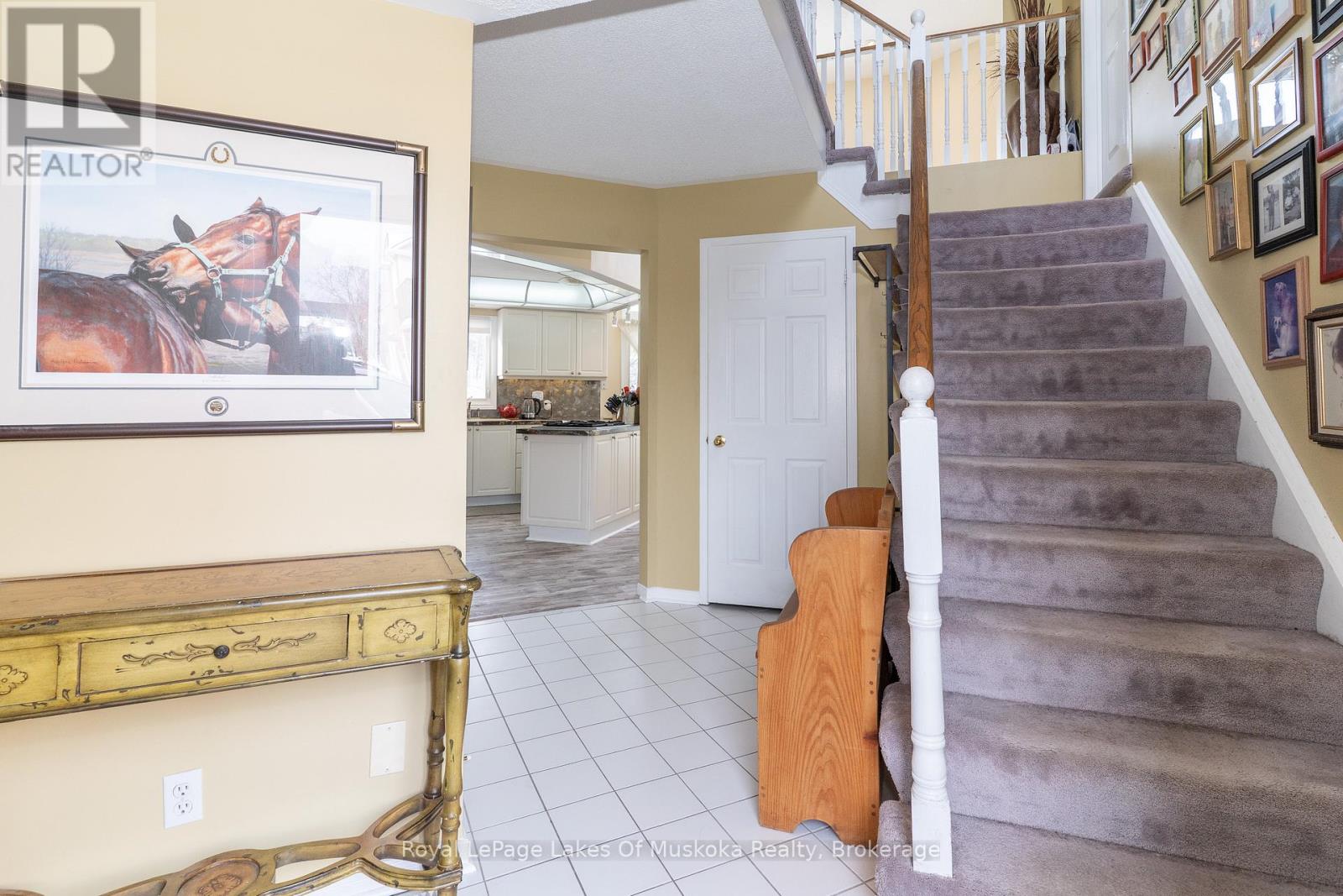 55 Shoreline Drive, Bracebridge, Ontario  P1L 1Z3 - Photo 18 - X12682166