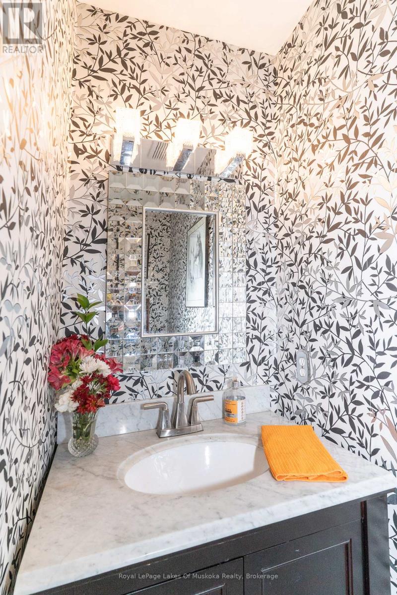 55 Shoreline Drive, Bracebridge, Ontario  P1L 1Z3 - Photo 21 - X12682166