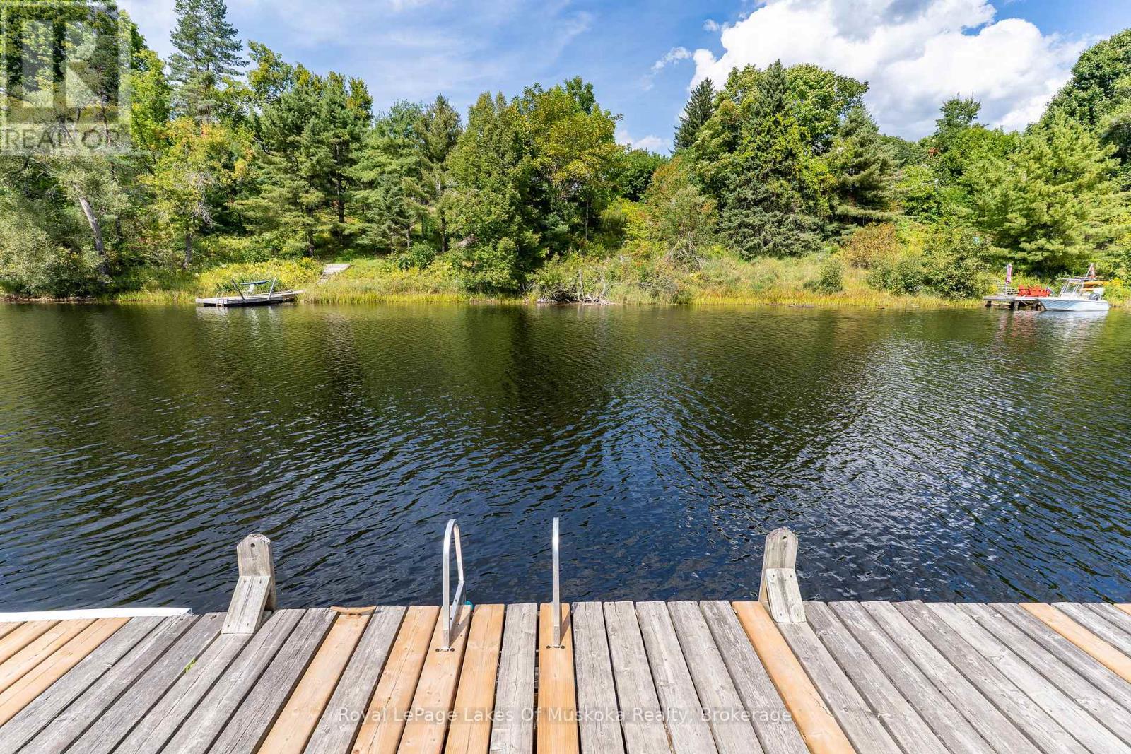 55 Shoreline Drive, Bracebridge, Ontario  P1L 1Z3 - Photo 42 - X12682166
