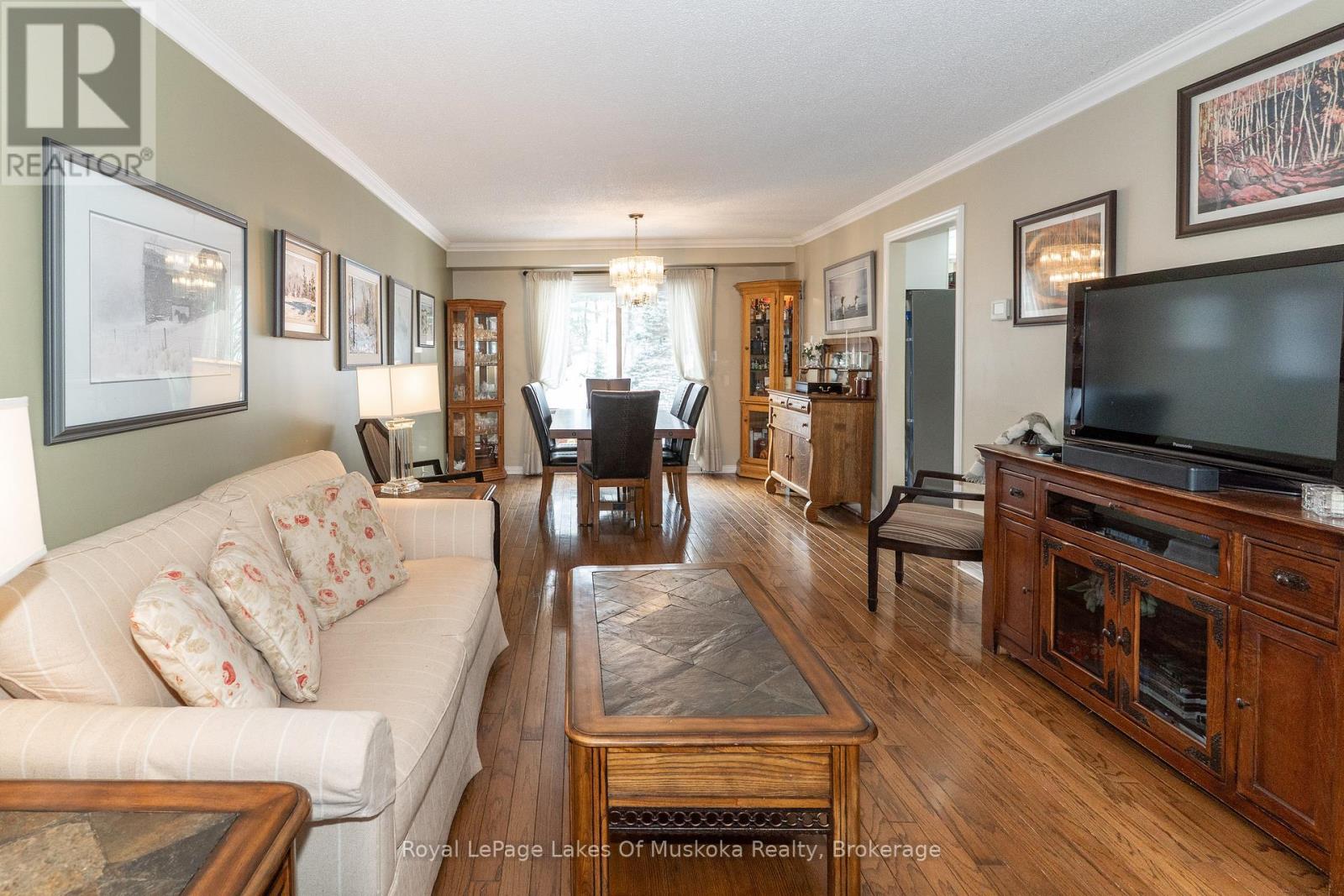 55 Shoreline Drive, Bracebridge, Ontario  P1L 1Z3 - Photo 7 - X12682166