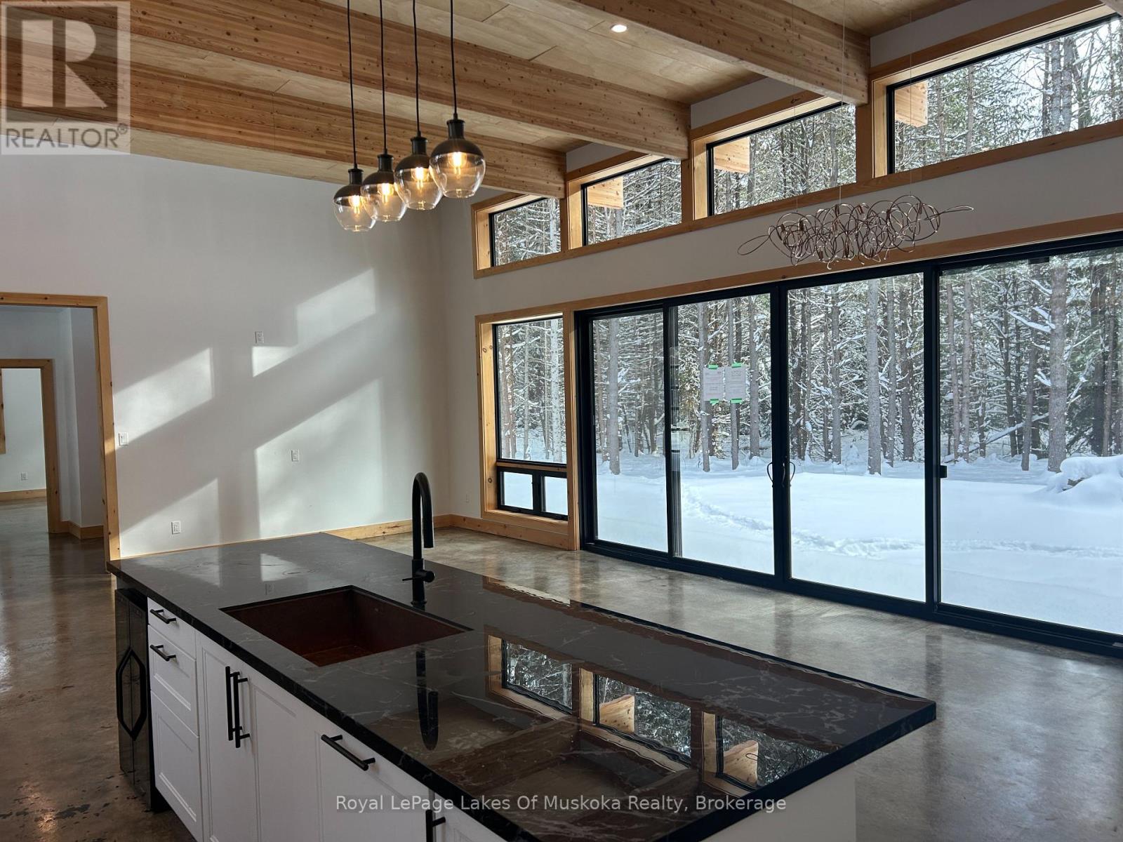 286 Clearwater Lake Road, Huntsville, Ontario  P0B 1L0 - Photo 10 - X12691870