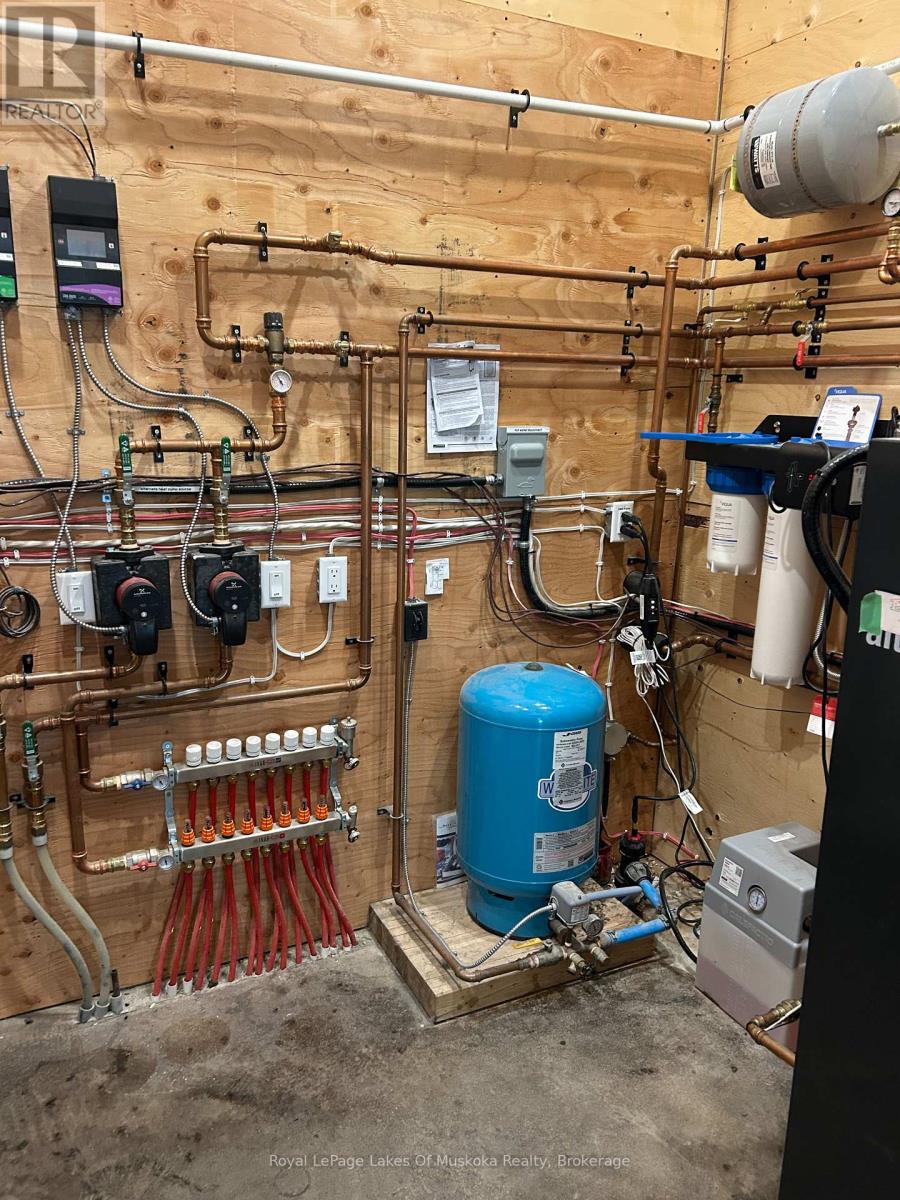 286 Clearwater Lake Road, Huntsville, Ontario  P0B 1L0 - Photo 20 - X12691870