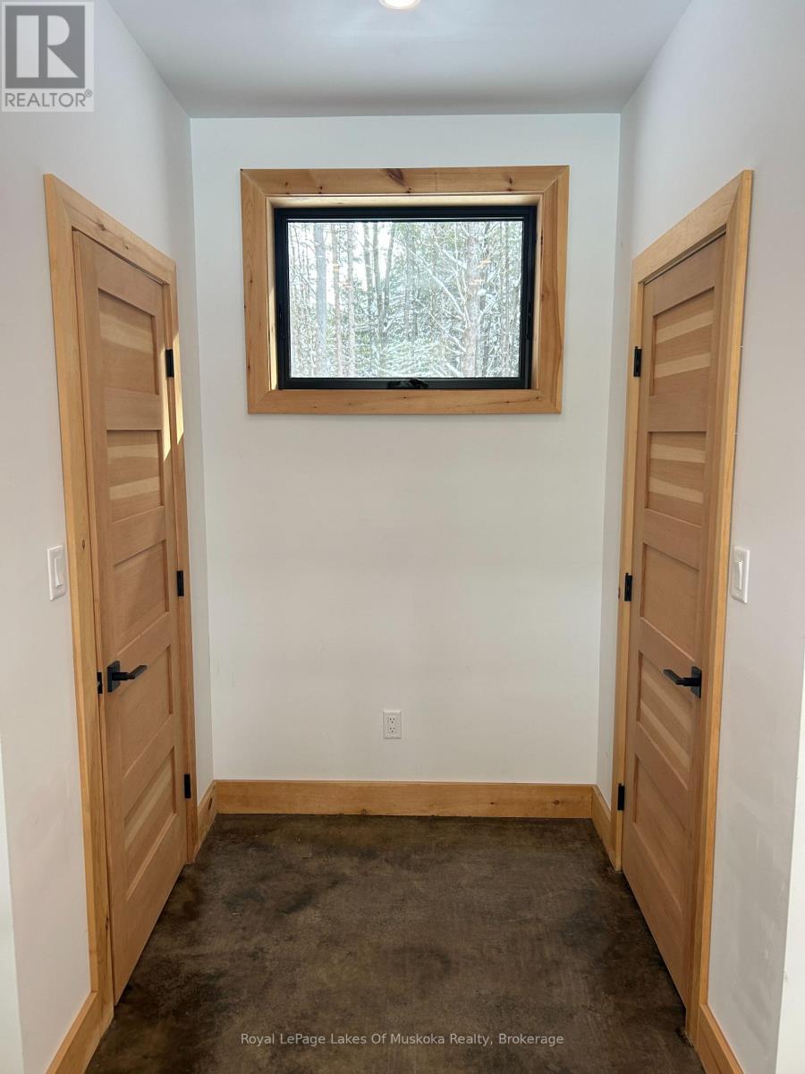 286 Clearwater Lake Road, Huntsville, Ontario  P0B 1L0 - Photo 5 - X12691870