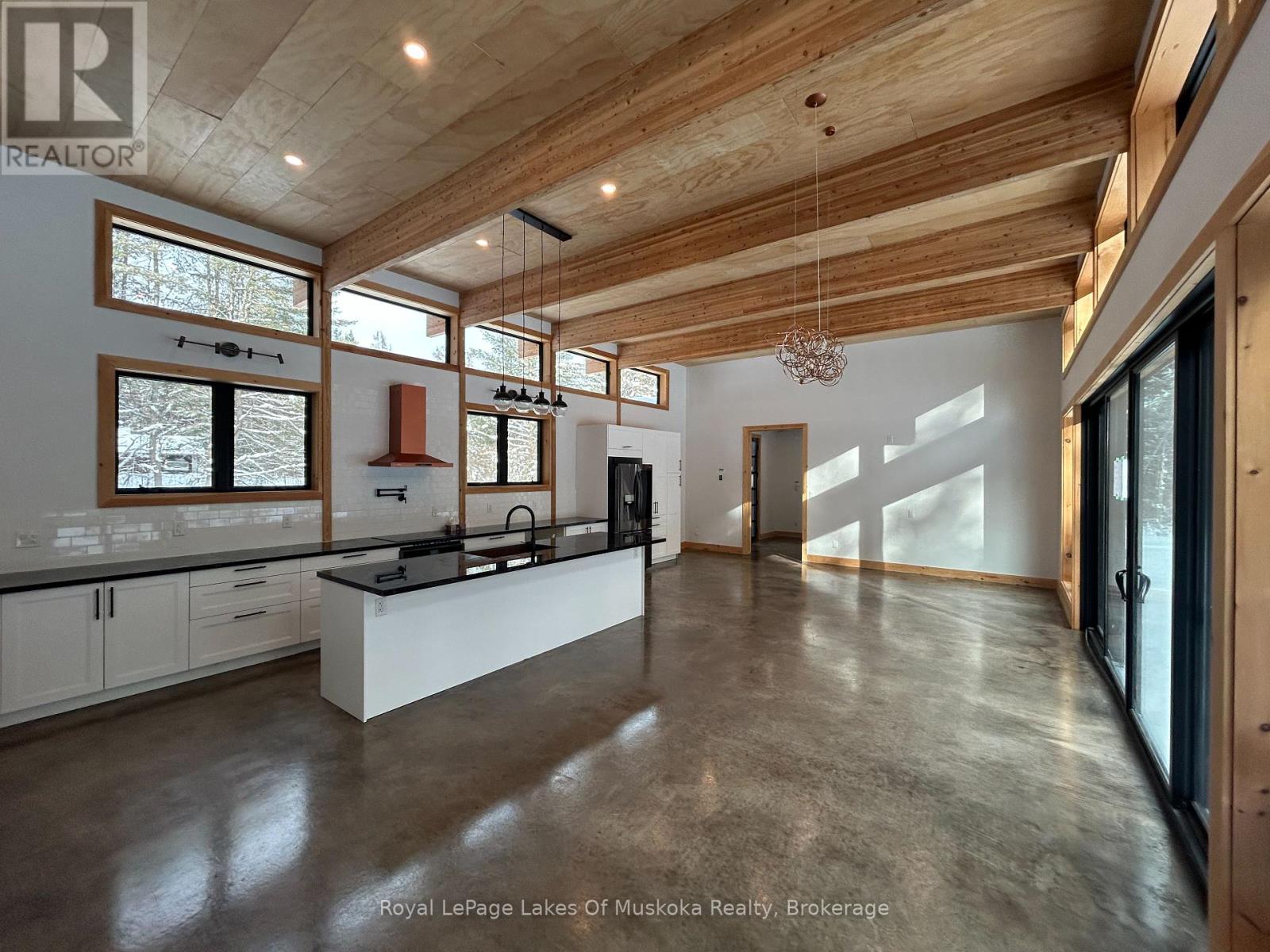 286 Clearwater Lake Road, Huntsville, Ontario  P0B 1L0 - Photo 7 - X12691870