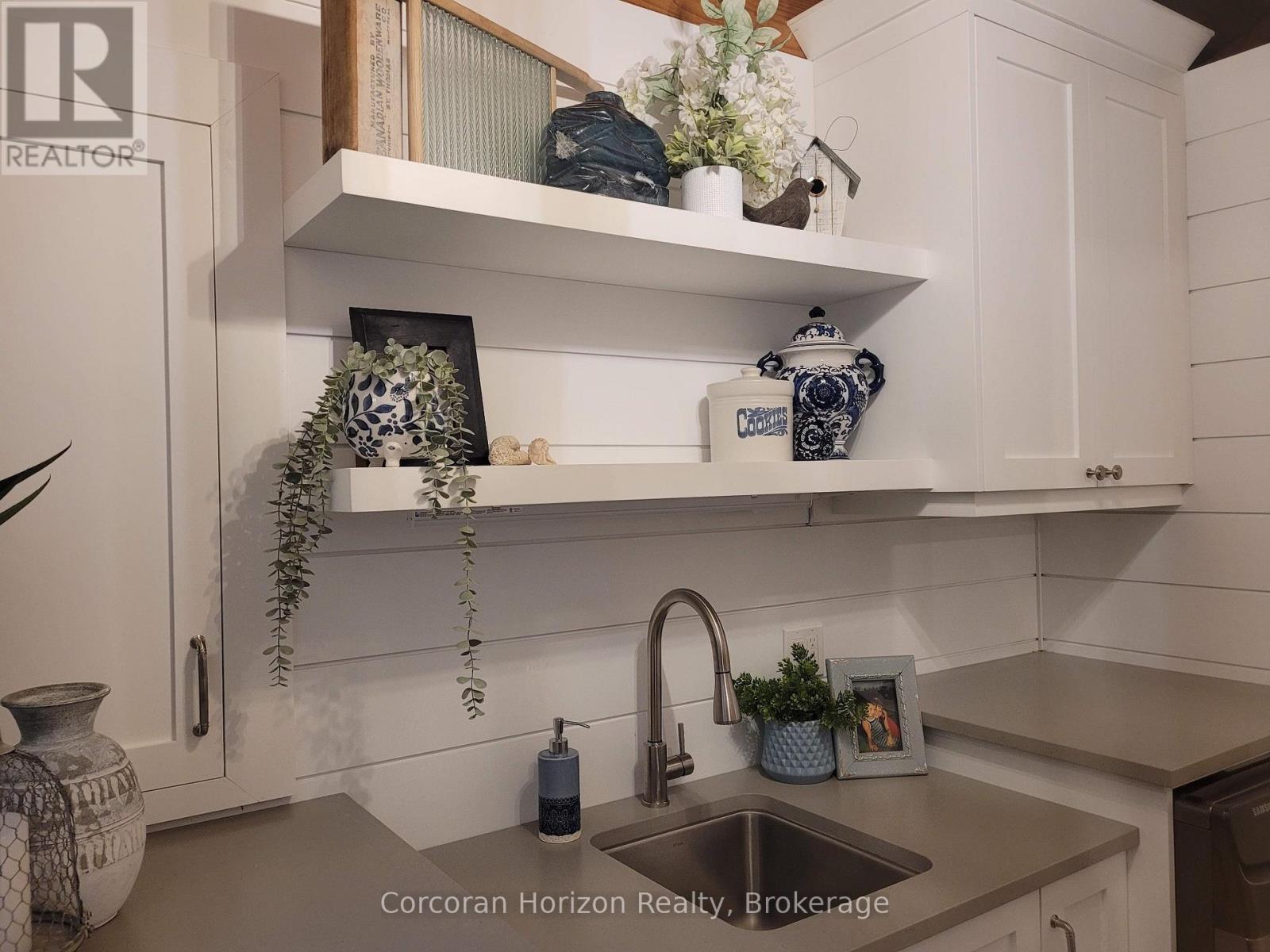 4476 Island 1040/little Beausoleil Island, Georgian Bay, Ontario  P0E 1E0 - Photo 10 - X12693164