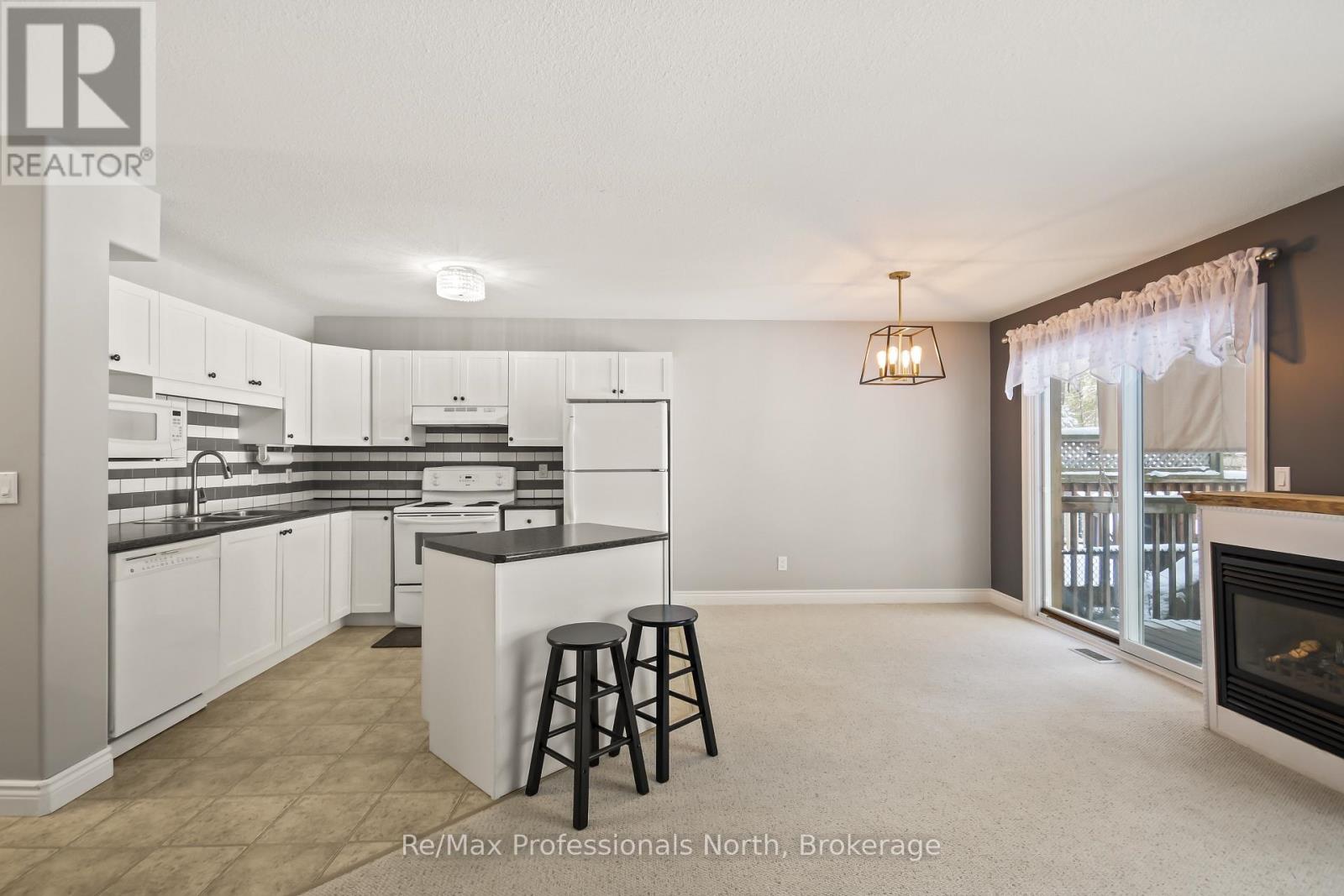 151 Pine Street, Bracebridge, Ontario  P1L 2H8 - Photo 12 - X12695566