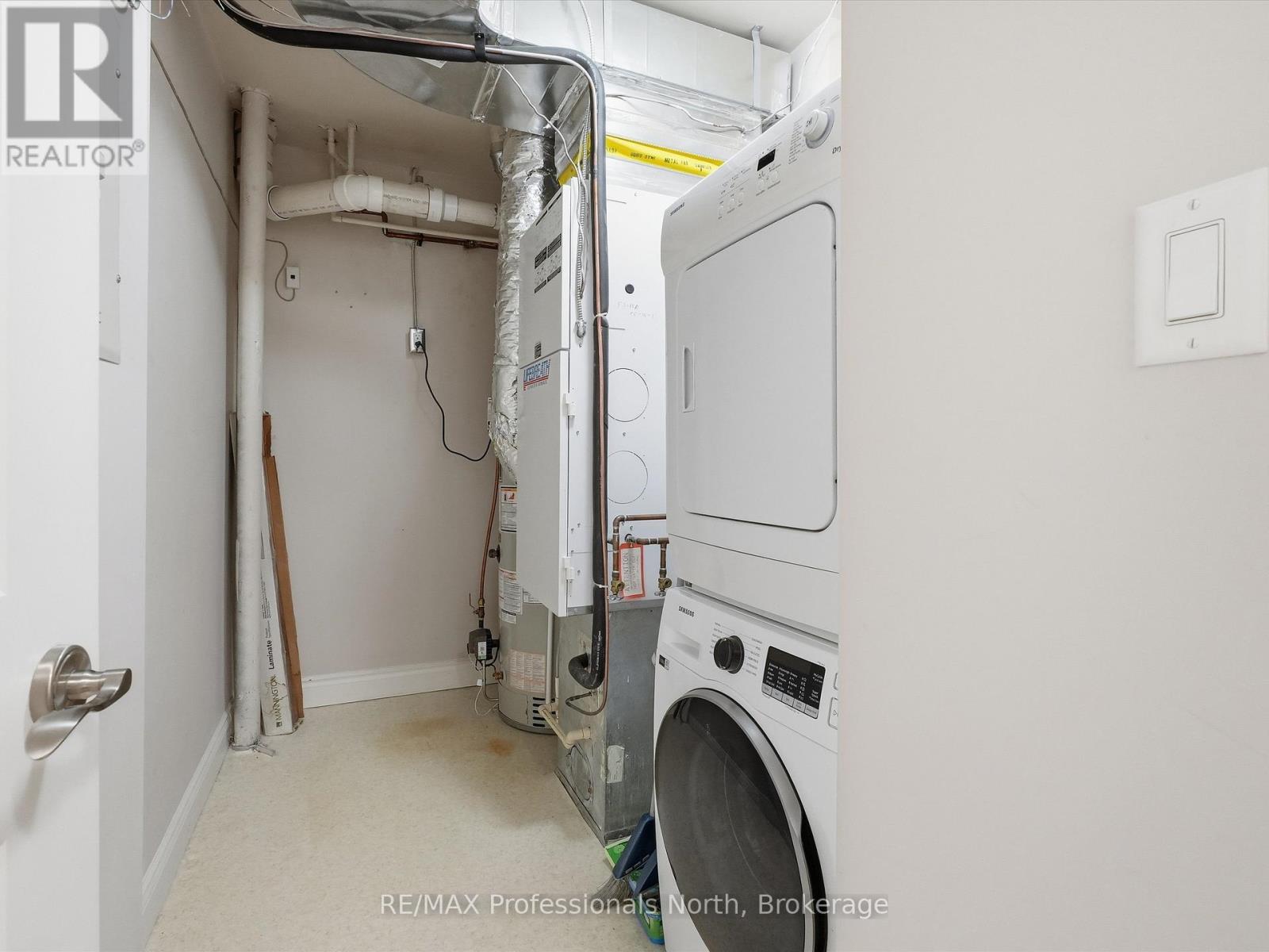 206 - 10a Kimberley Avenue, Bracebridge, Ontario  P1L 0A6 - Photo 17 - X12698908