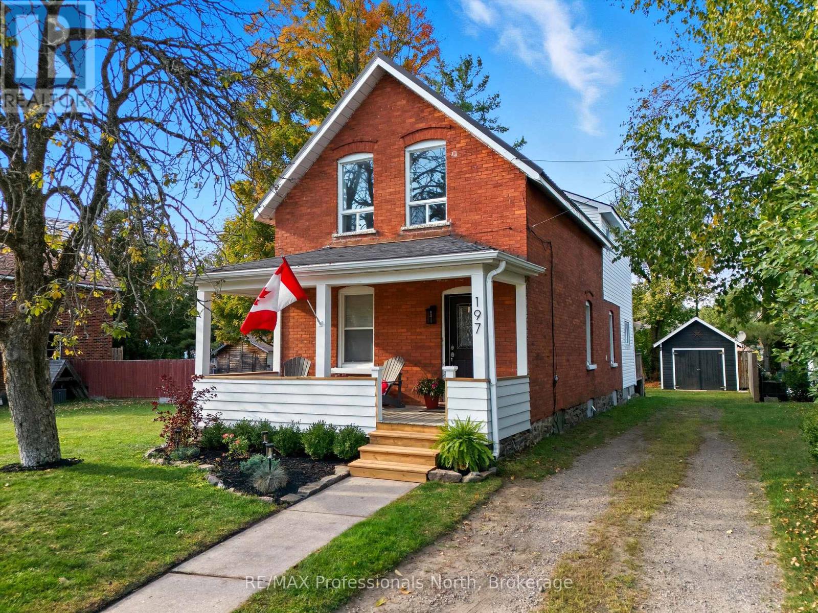 197 Dill Street, Bracebridge, Ontario  P1L 1E6 - Photo 1 - X12699030