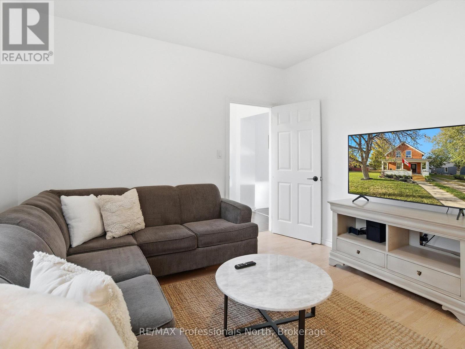 197 Dill Street, Bracebridge, Ontario  P1L 1E6 - Photo 18 - X12699030