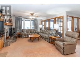 22-102 OAKRIDGE - DEERHURST RESORT DRIVE, Huntsville, Ontario