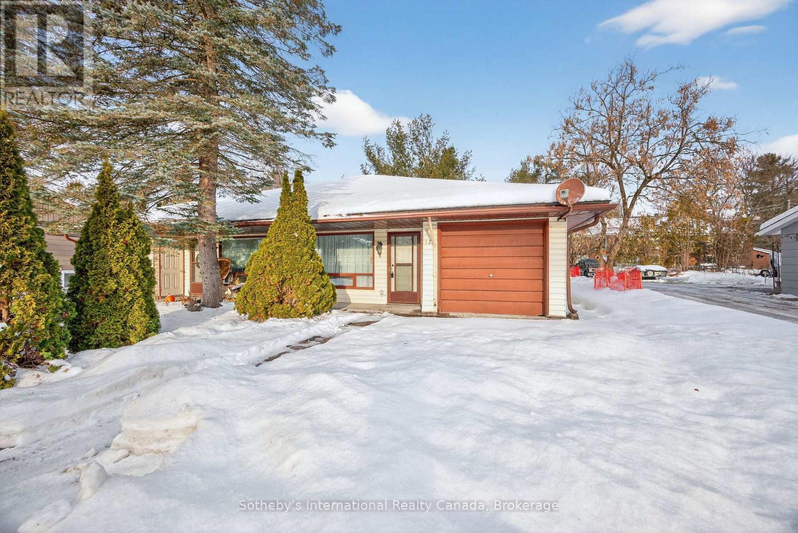 125 Taylor Road, Bracebridge, Ontario  P1L 1J5 - Photo 1 - X12699358