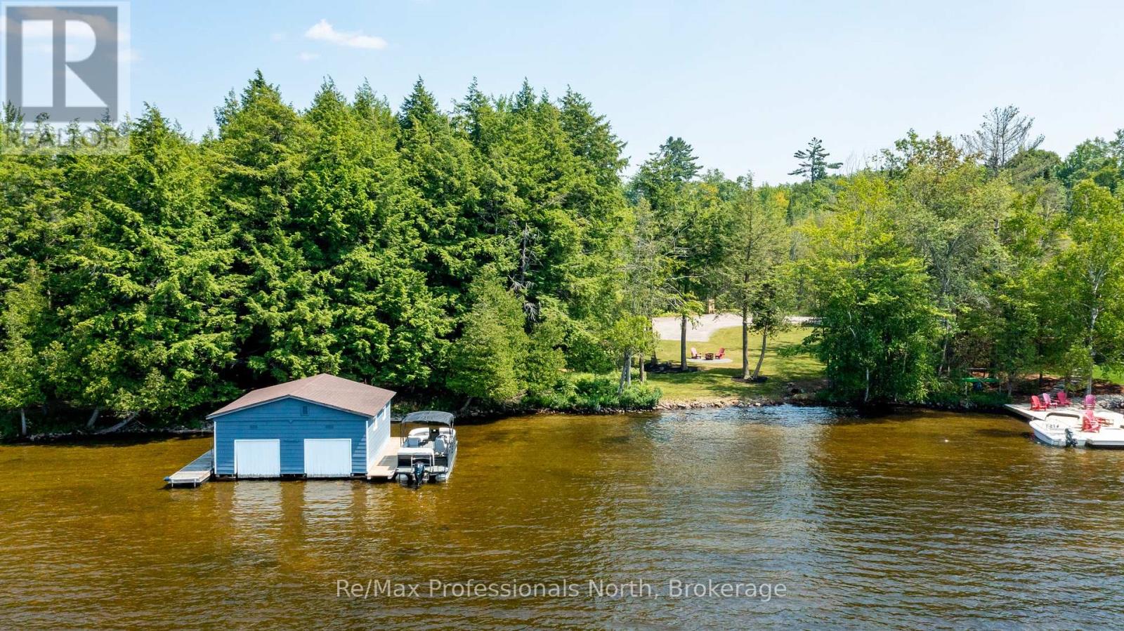 1054 Brydons Bay Road, Gravenhurst, Ontario  P1P 1R1 - Photo 1 - X12699758