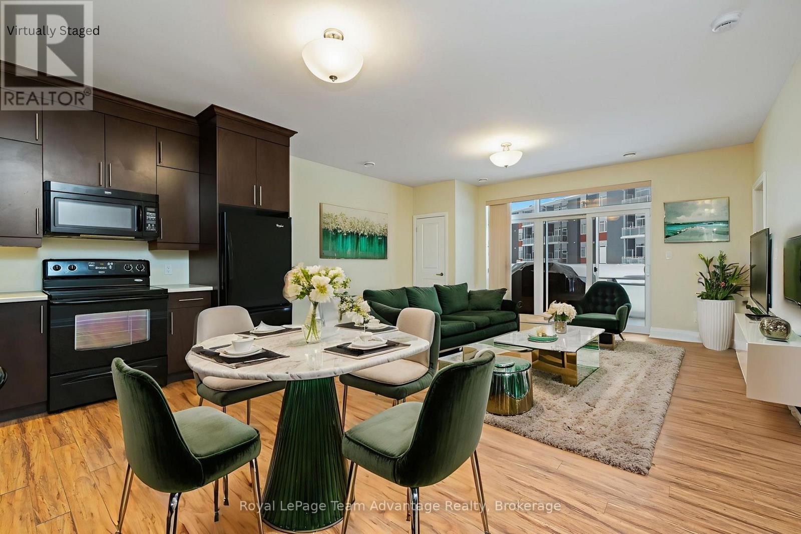 102 - 20d Silver Birch Court, Parry Sound, Ontario  P2A 0A7 - Photo 1 - X12699874