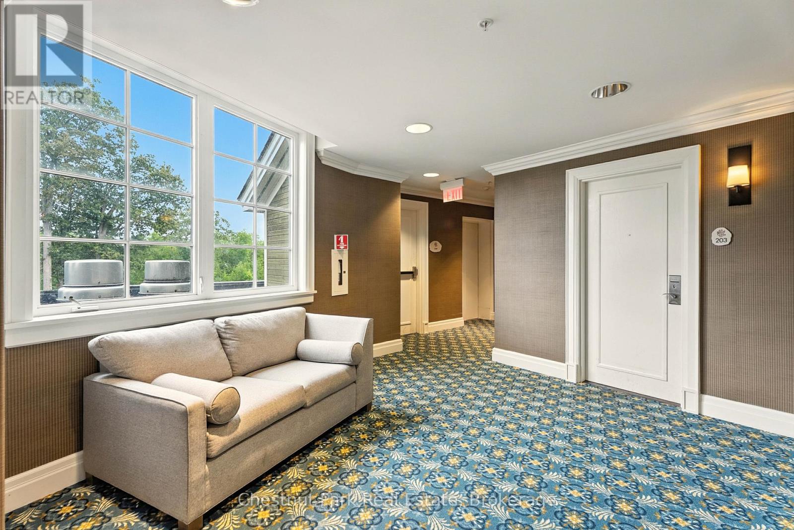 L203-C1 - 1869 Muskoka Rd 118 Road W, Muskoka Lakes, Ontario  P1L 1W8 - Photo 12 - X12701270