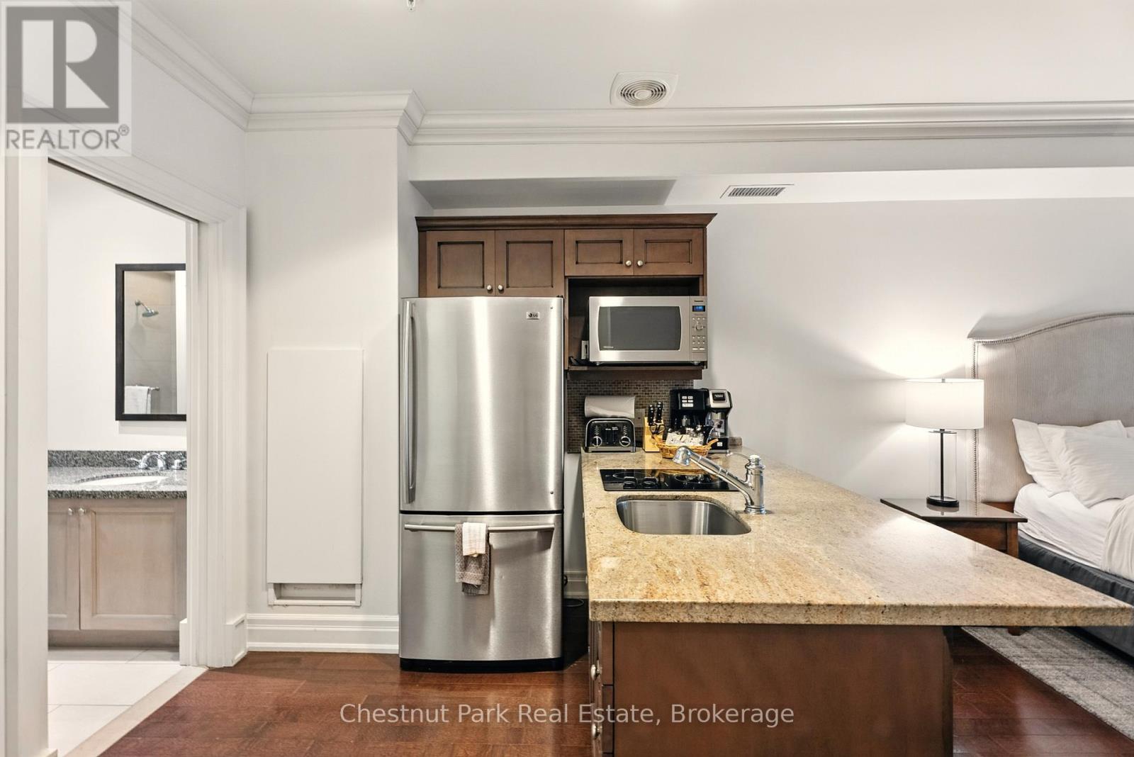 L203-C1 - 1869 Muskoka Rd 118 Road W, Muskoka Lakes, Ontario  P1L 1W8 - Photo 28 - X12701270