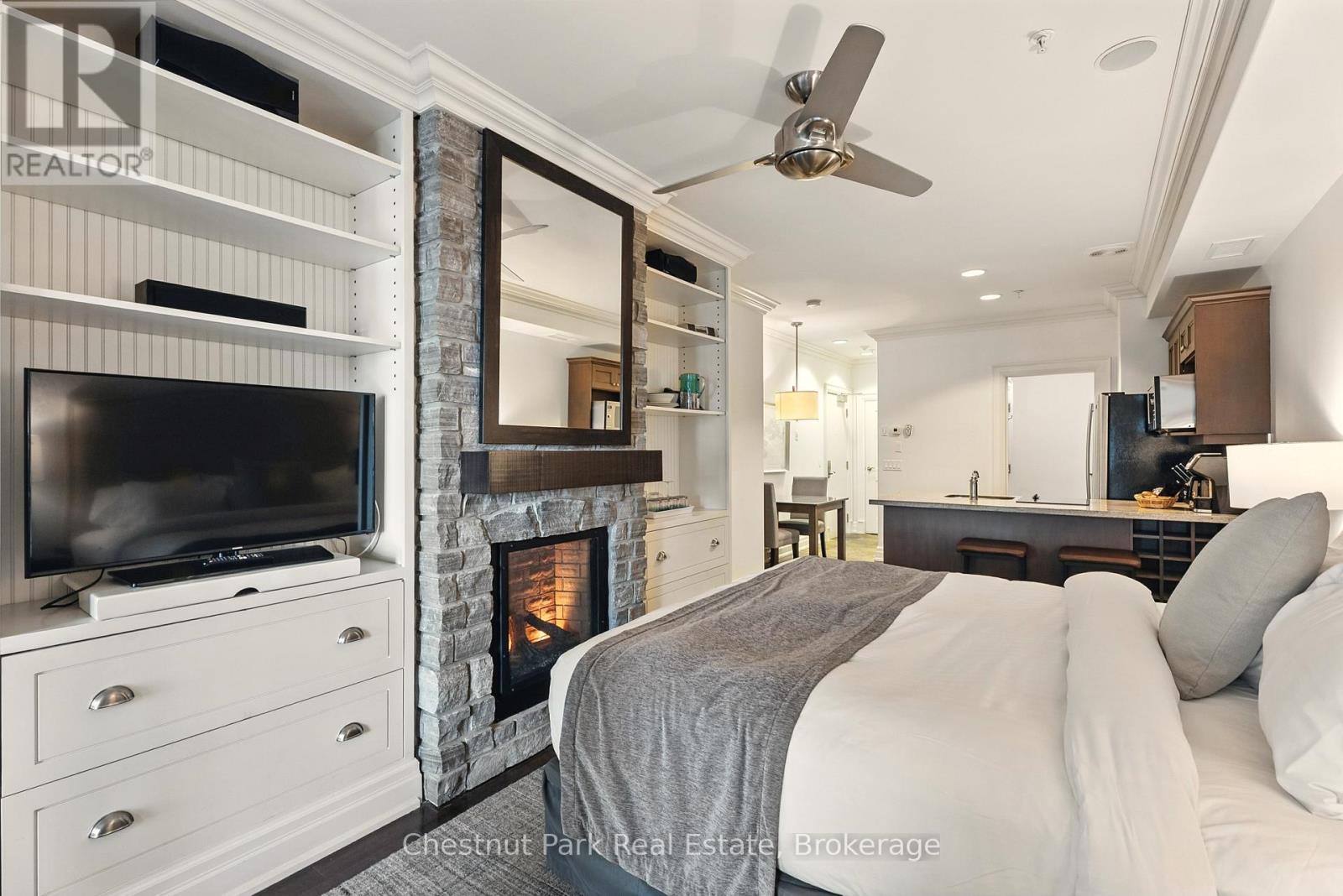 L203-C1 - 1869 Muskoka Rd 118 Road W, Muskoka Lakes, Ontario  P1L 1W8 - Photo 34 - X12701270