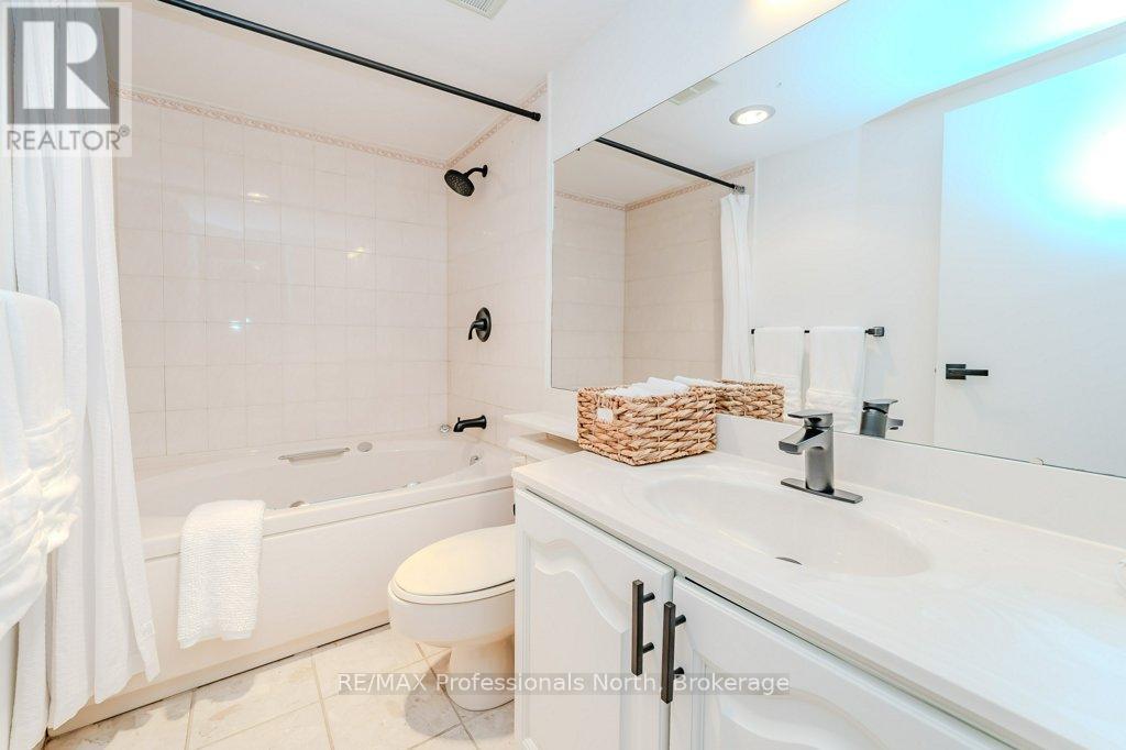 105 - 33 Deerhurst Drive, Huntsville, Ontario  P1H 2J4 - Photo 17 - X12702432