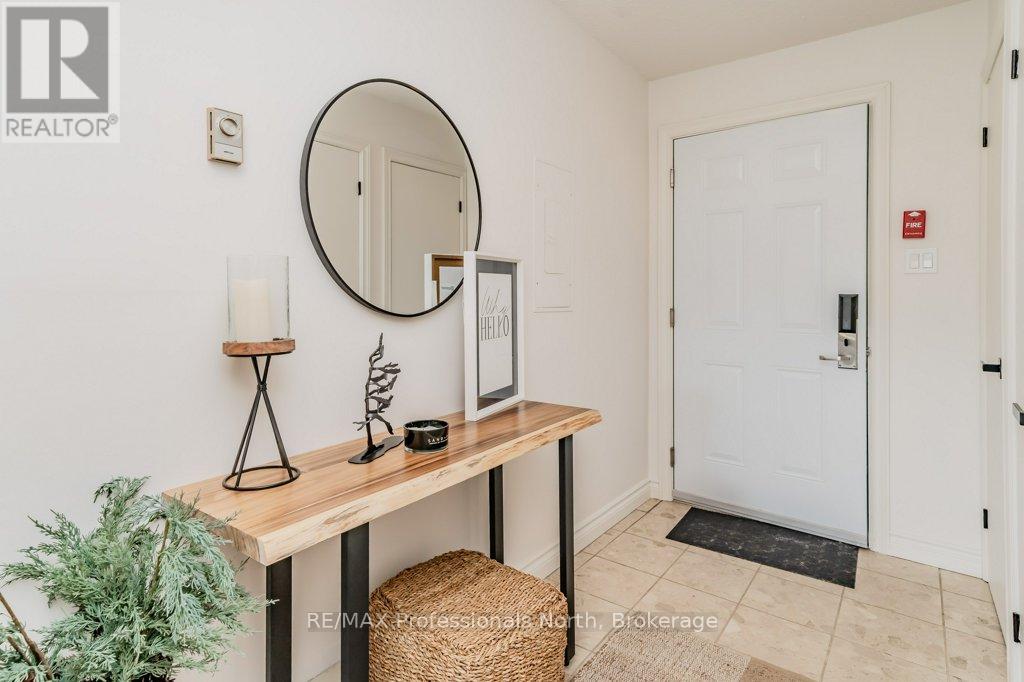 105 - 33 Deerhurst Drive, Huntsville, Ontario  P1H 2J4 - Photo 4 - X12702432