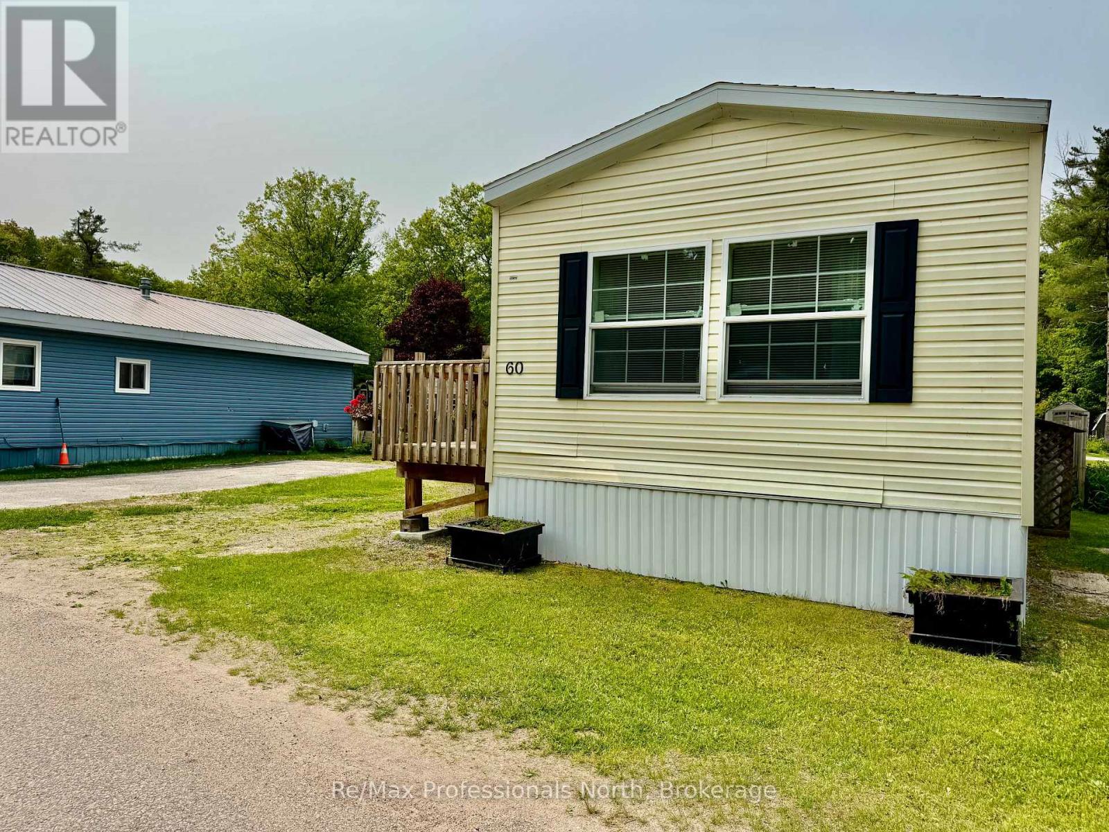 60 - 1007 Racoon Road, Gravenhurst, Ontario  P1P 0C3 - Photo 3 - X12702502