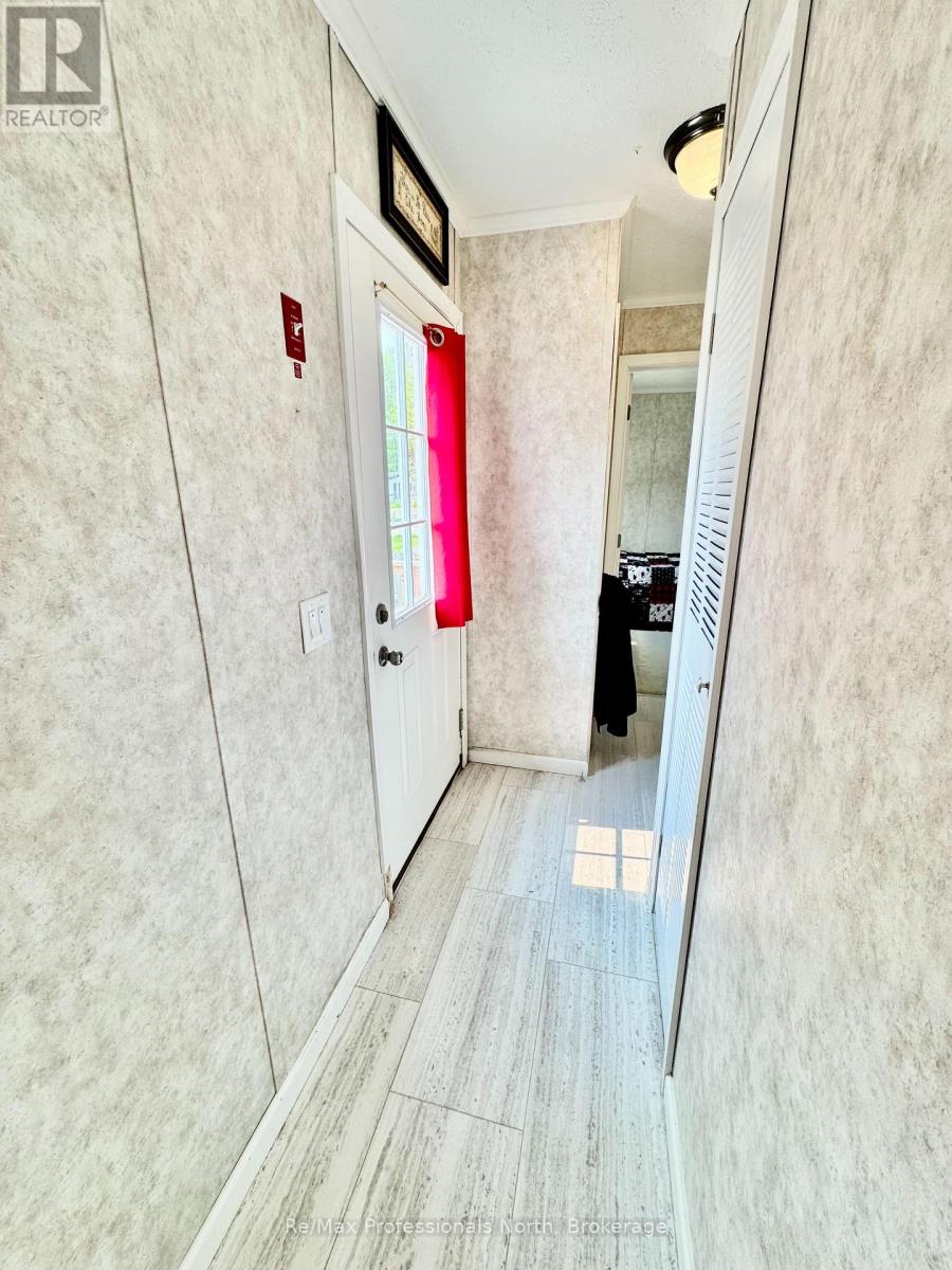 60 - 1007 Racoon Road, Gravenhurst, Ontario  P1P 0C3 - Photo 5 - X12702502