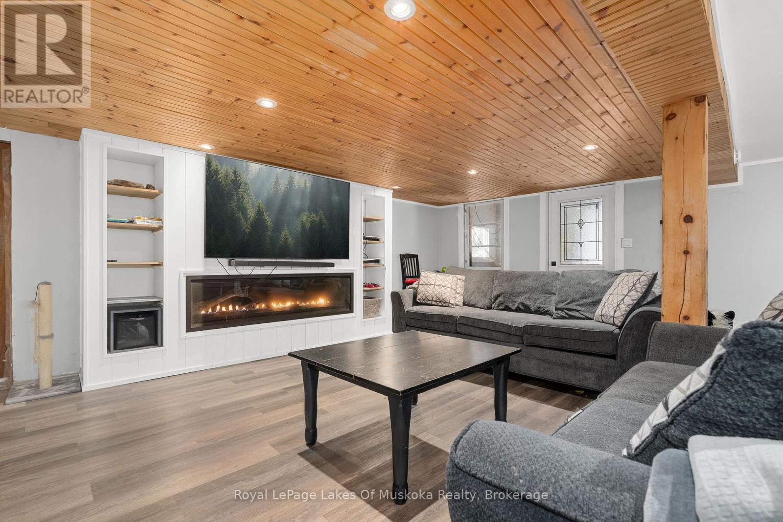 2892 60 Highway E, Lake Of Bays, Ontario  P0A 1H0 - Photo 19 - X12702616