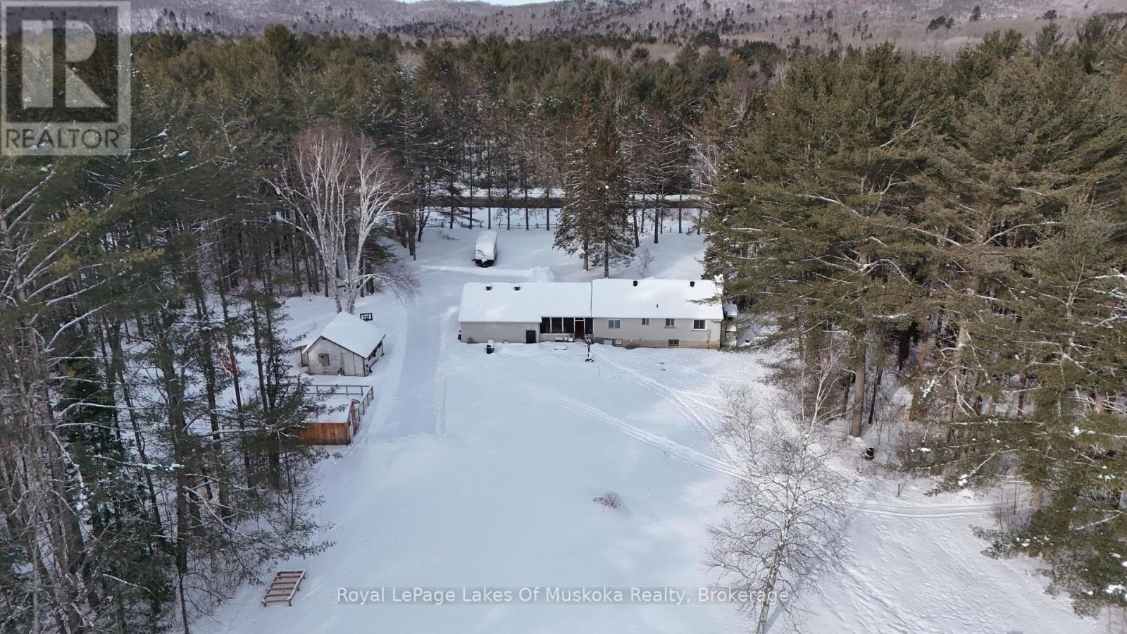 2892 60 Highway E, Lake Of Bays, Ontario  P0A 1H0 - Photo 39 - X12702616