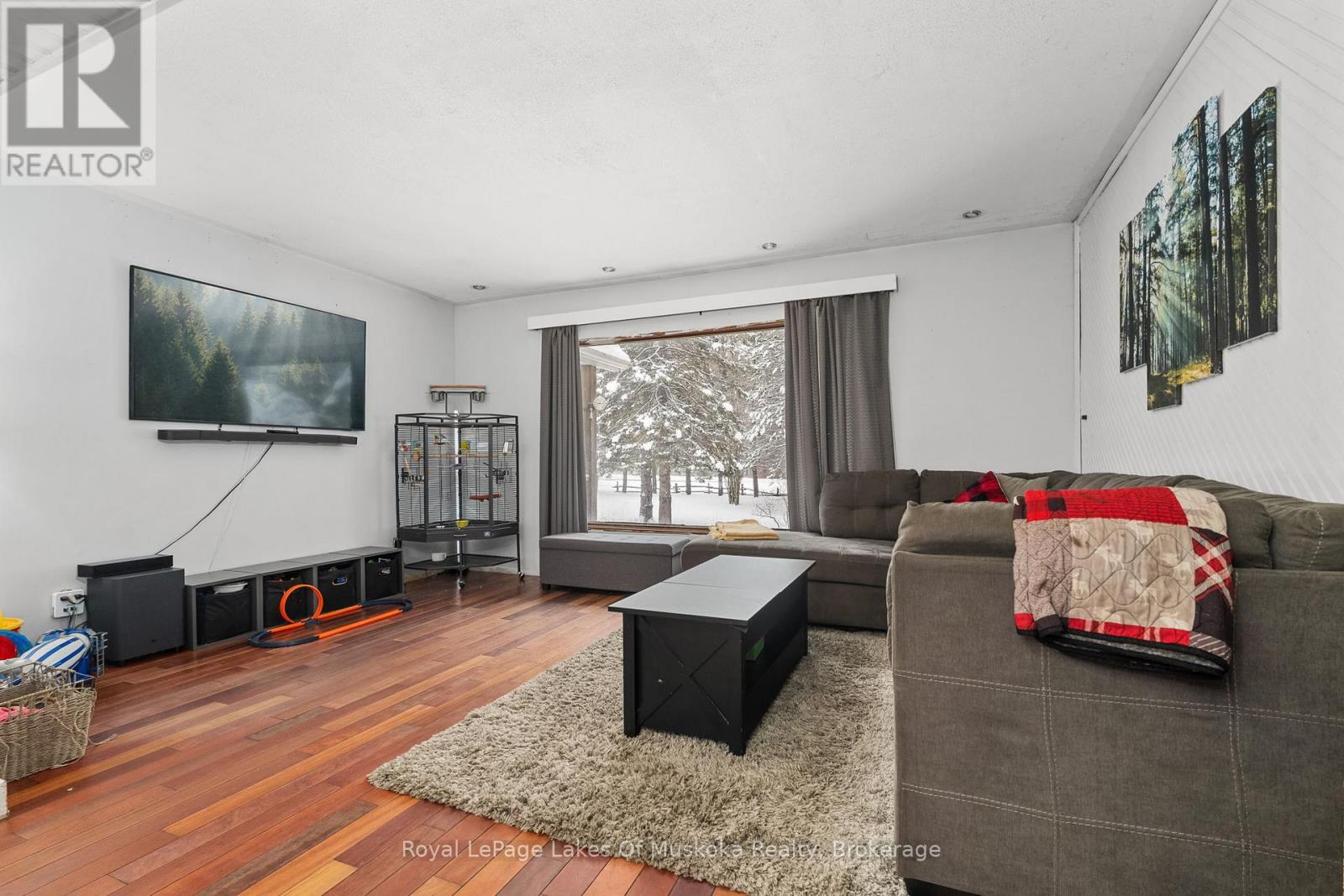 2892 60 Highway E, Lake Of Bays, Ontario  P0A 1H0 - Photo 8 - X12702616